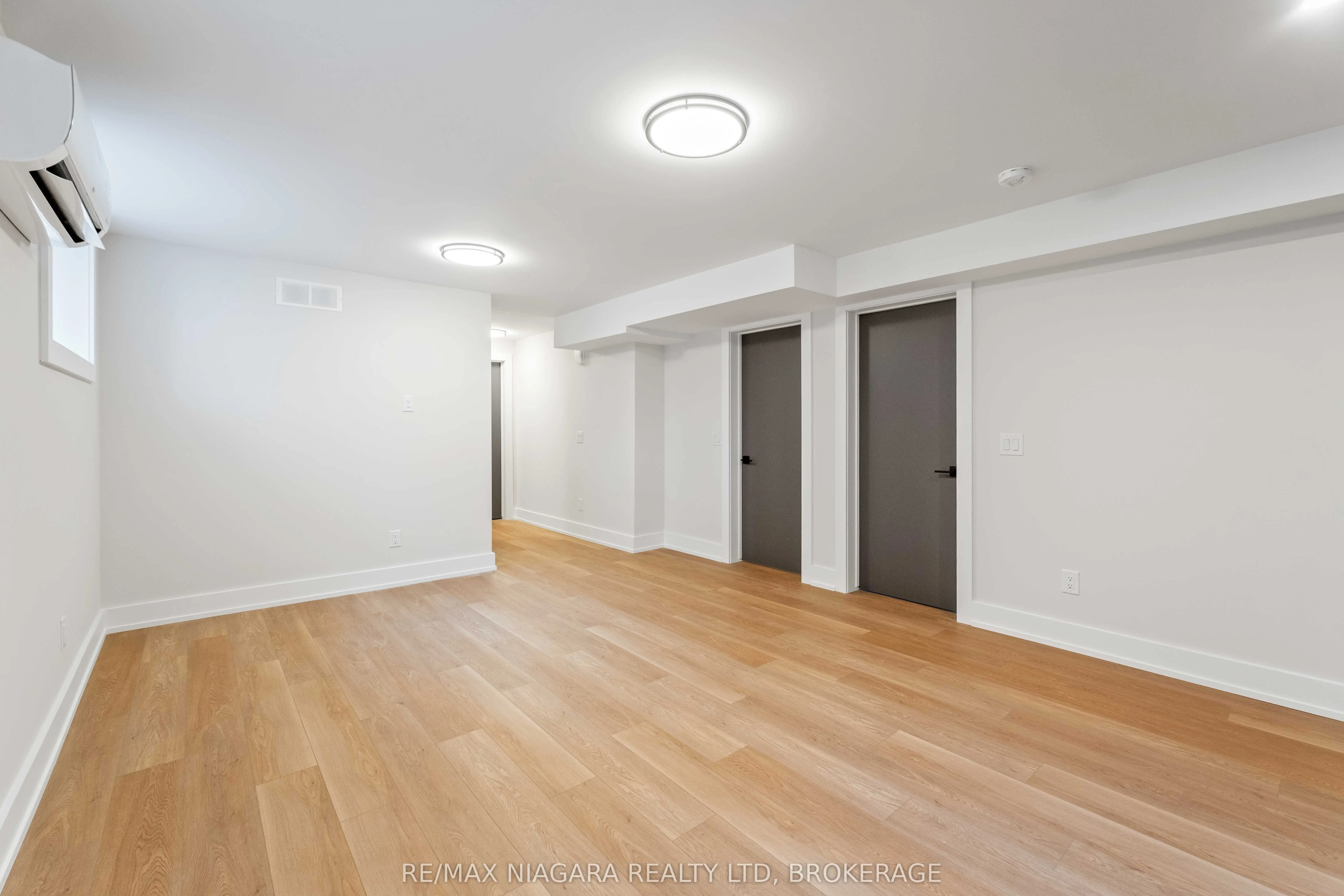 35 Buchanan Road, #B