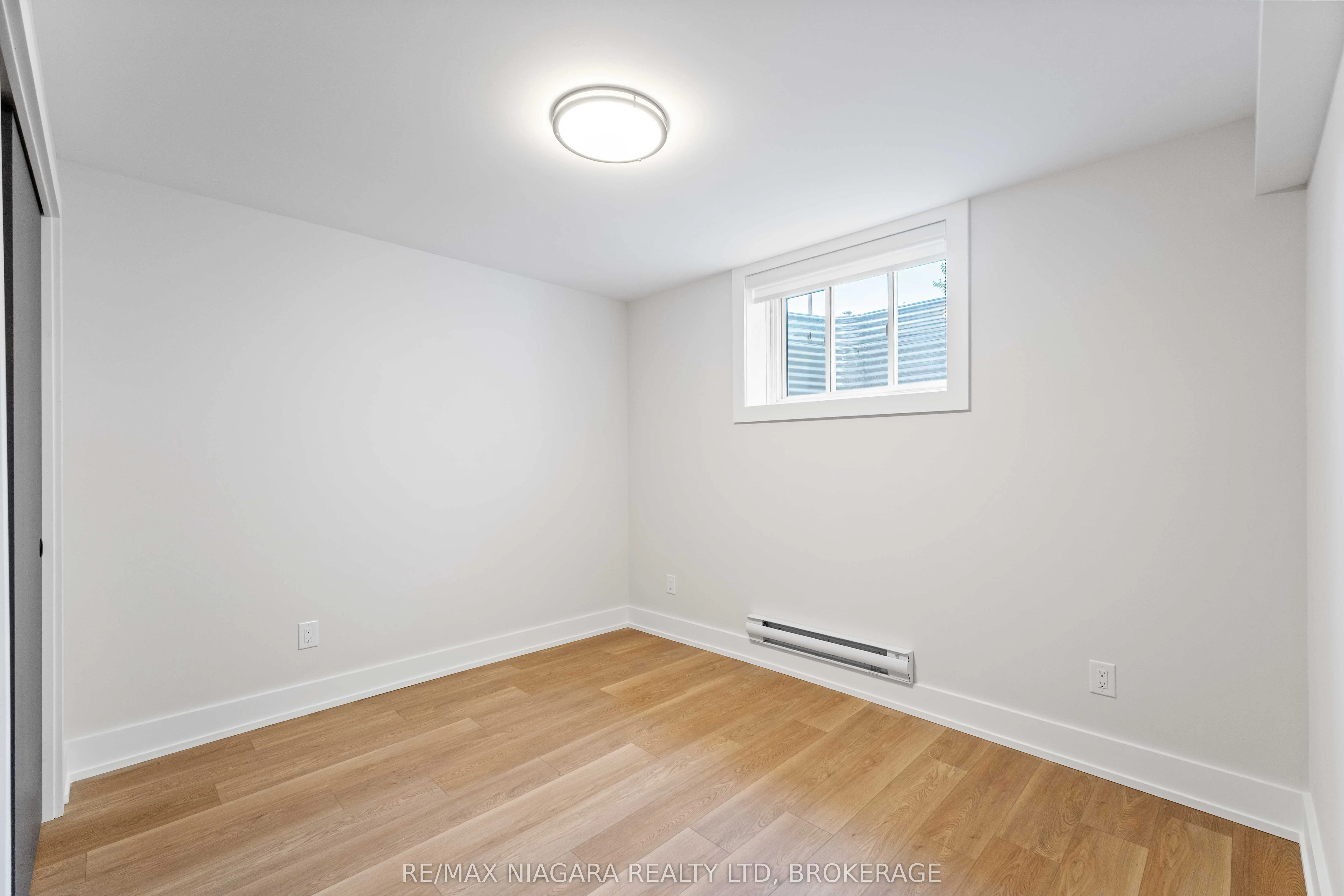 35 Buchanan Road, #B
