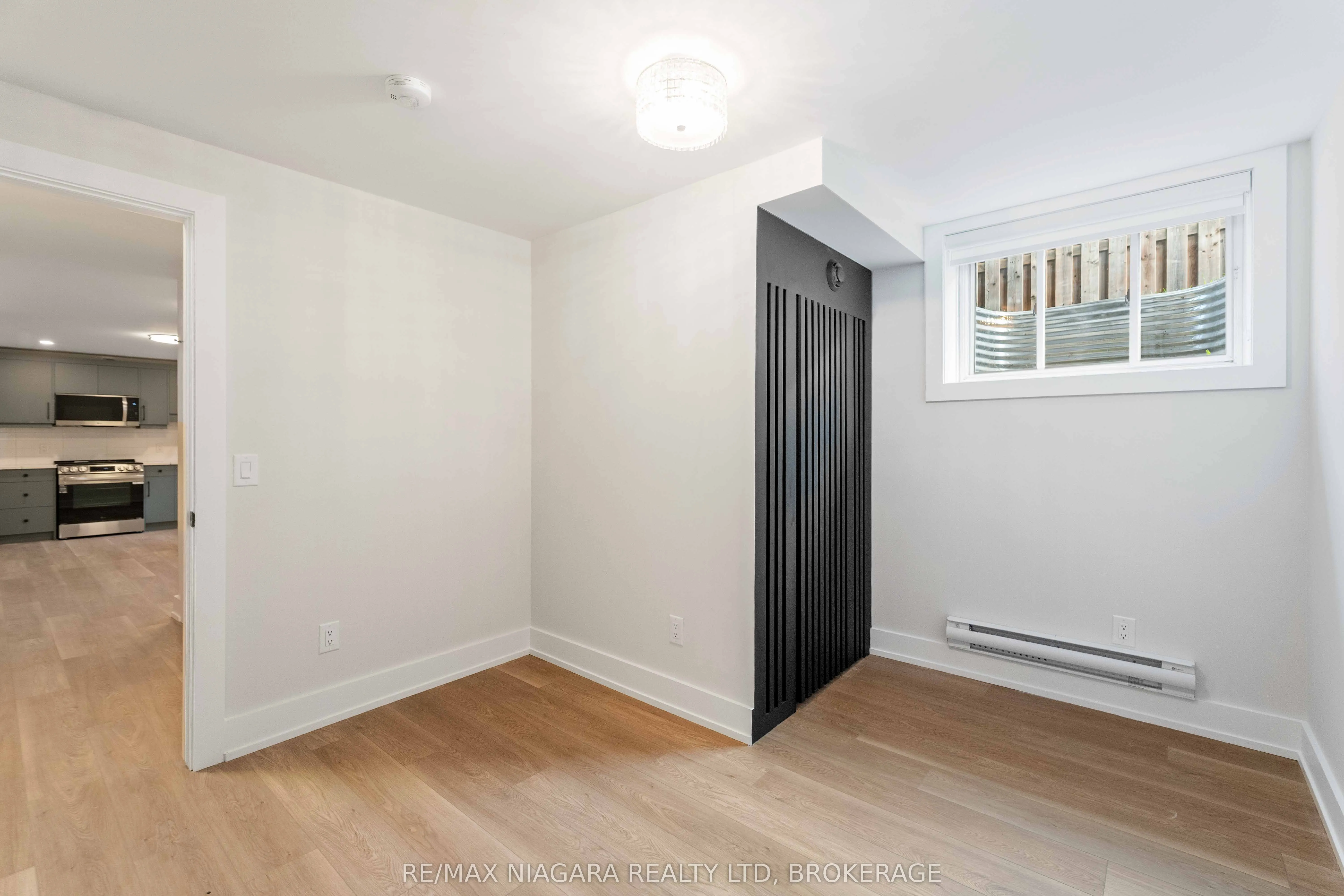 35 Buchanan Road, #B