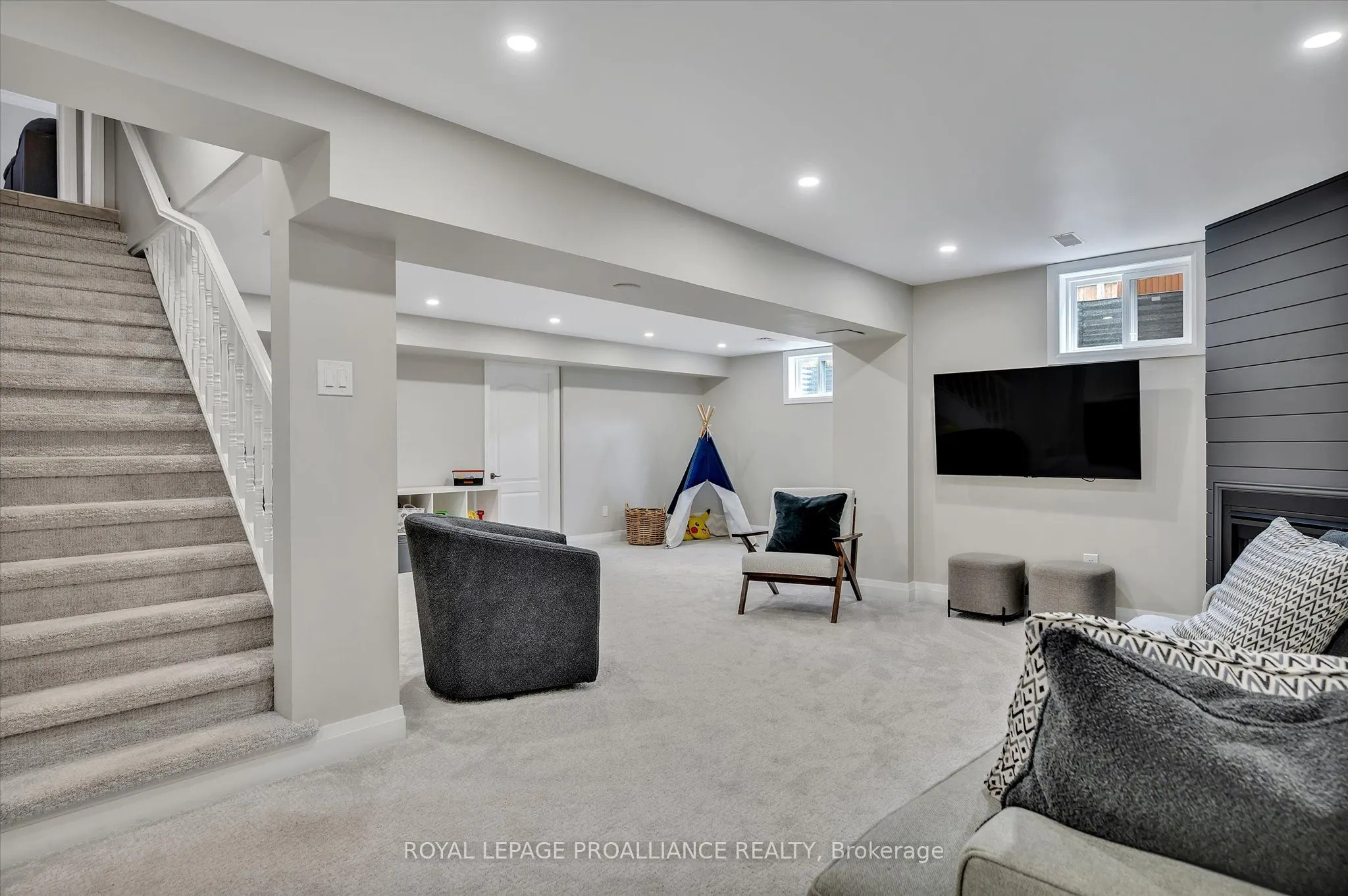 2112 Lorraine Drive