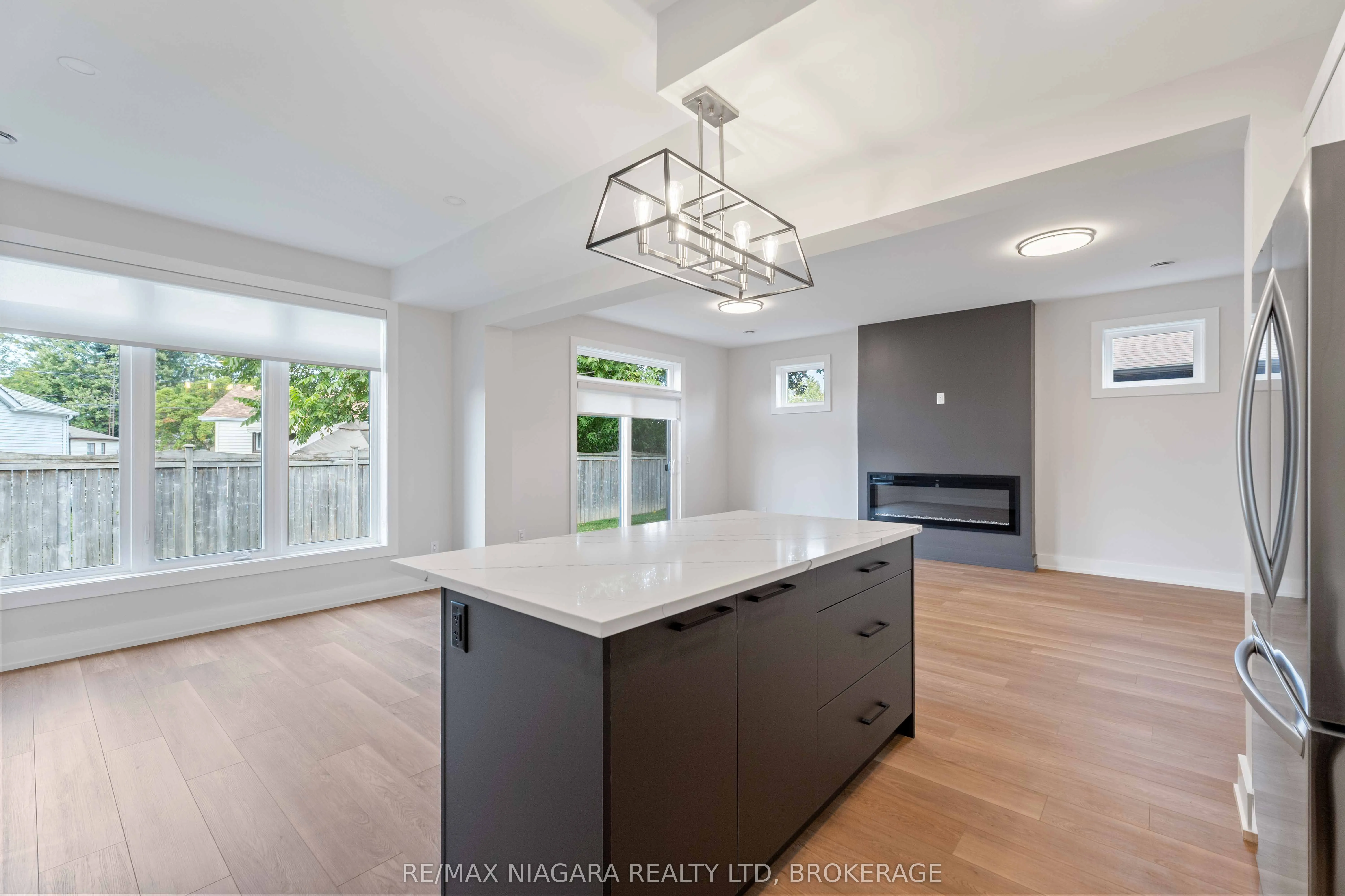 37 Buchanan Road, #A