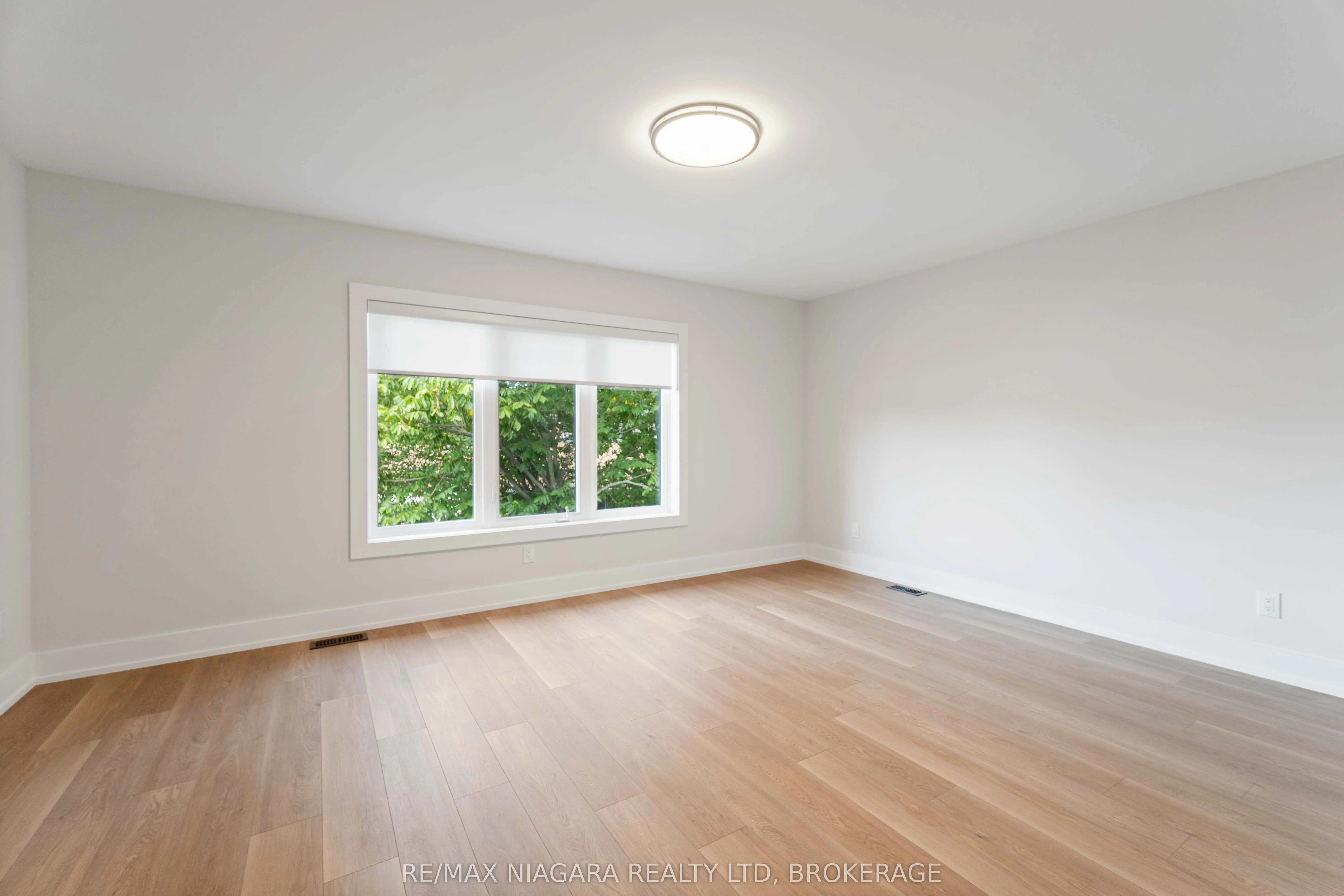37 Buchanan Road, #A