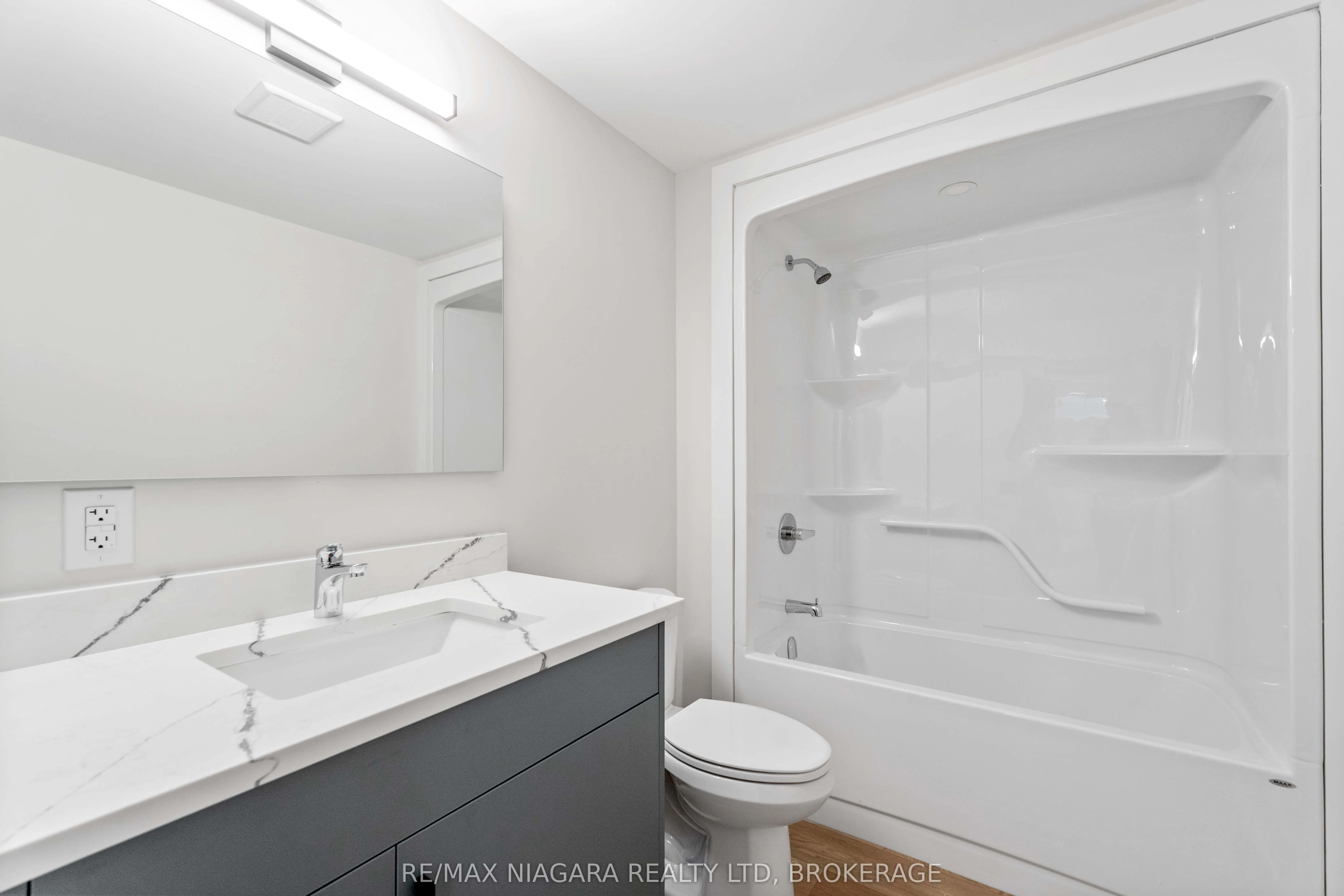 37 Buchanan Road, #B