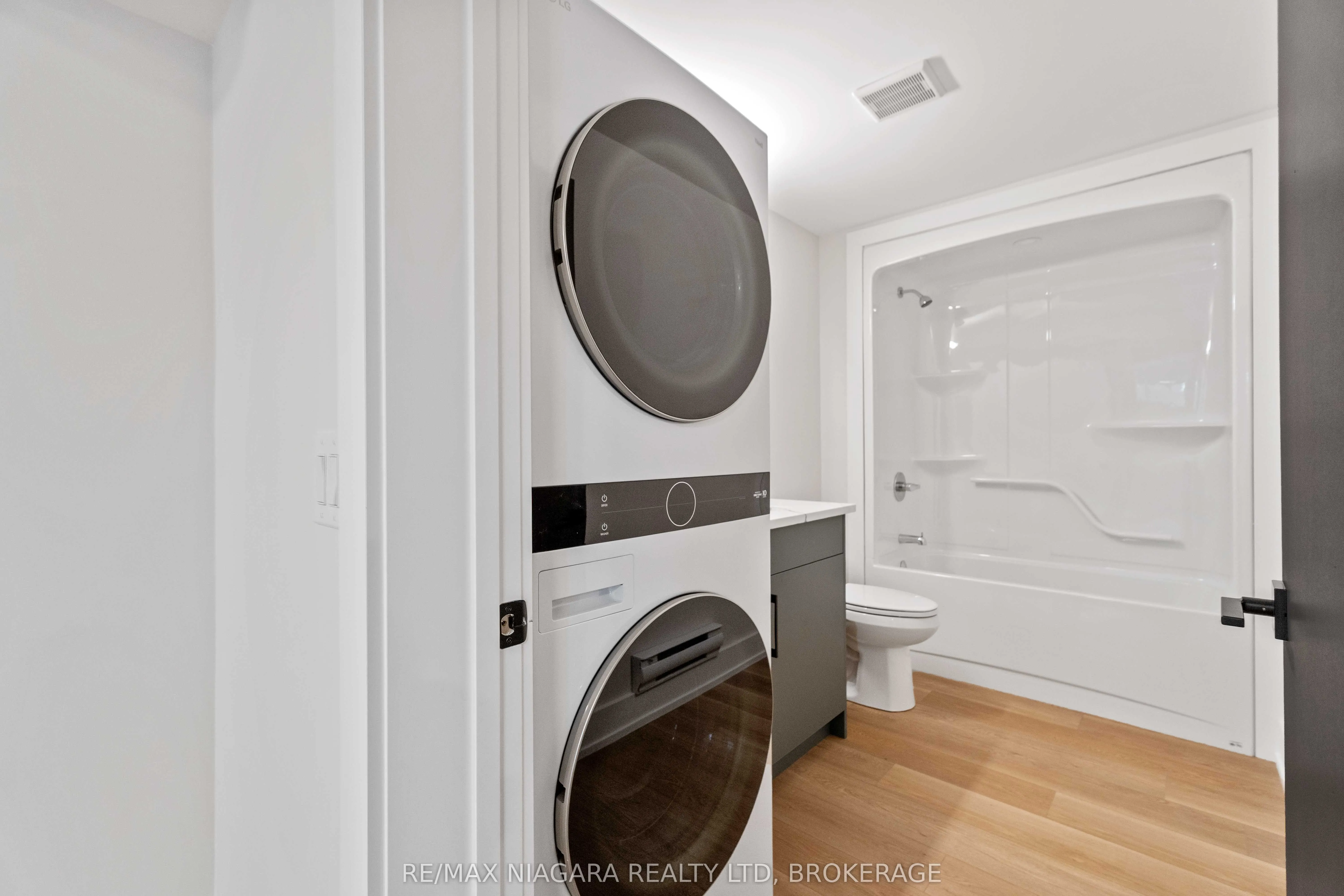 37 Buchanan Road, #B