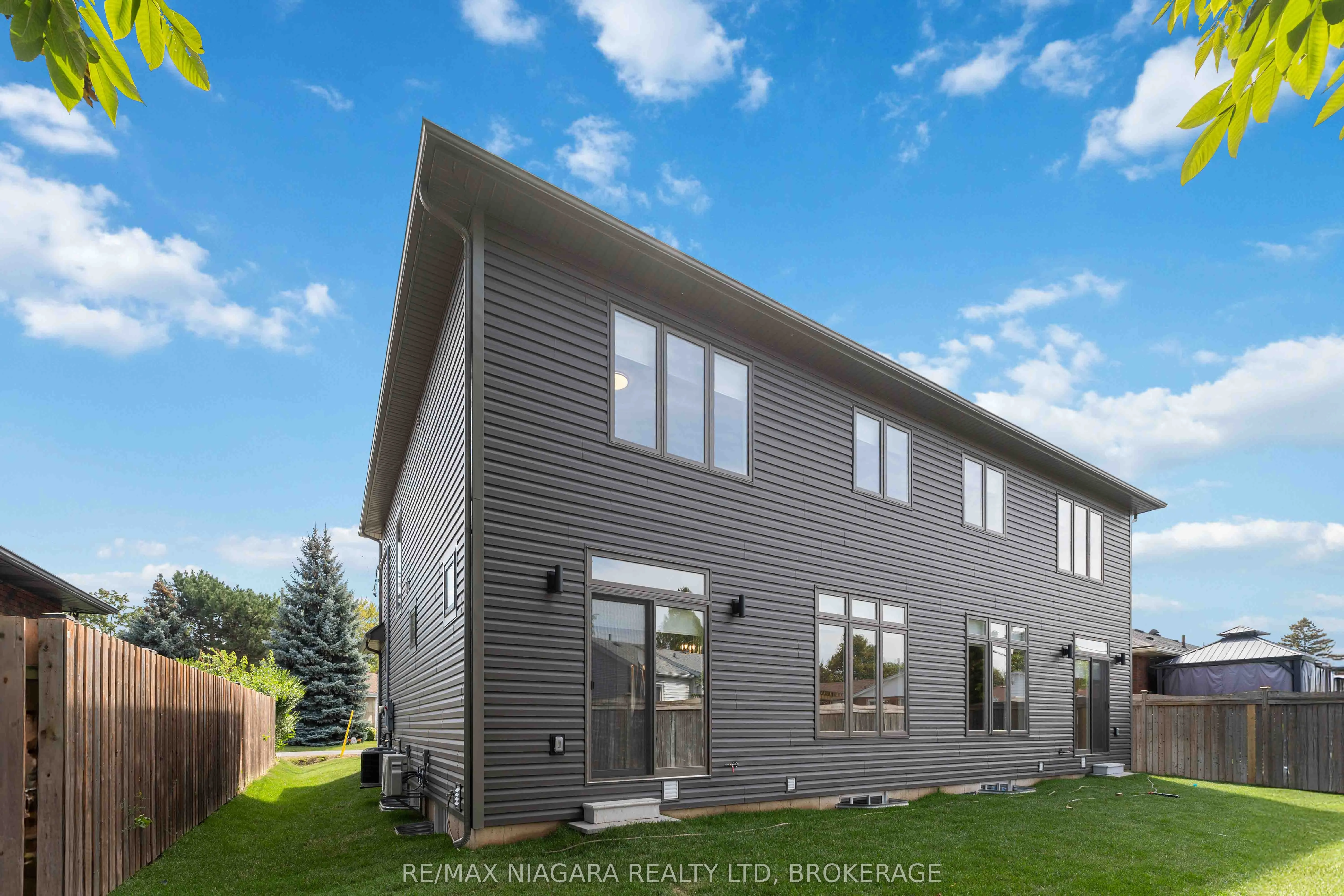 37 Buchanan Road, #B