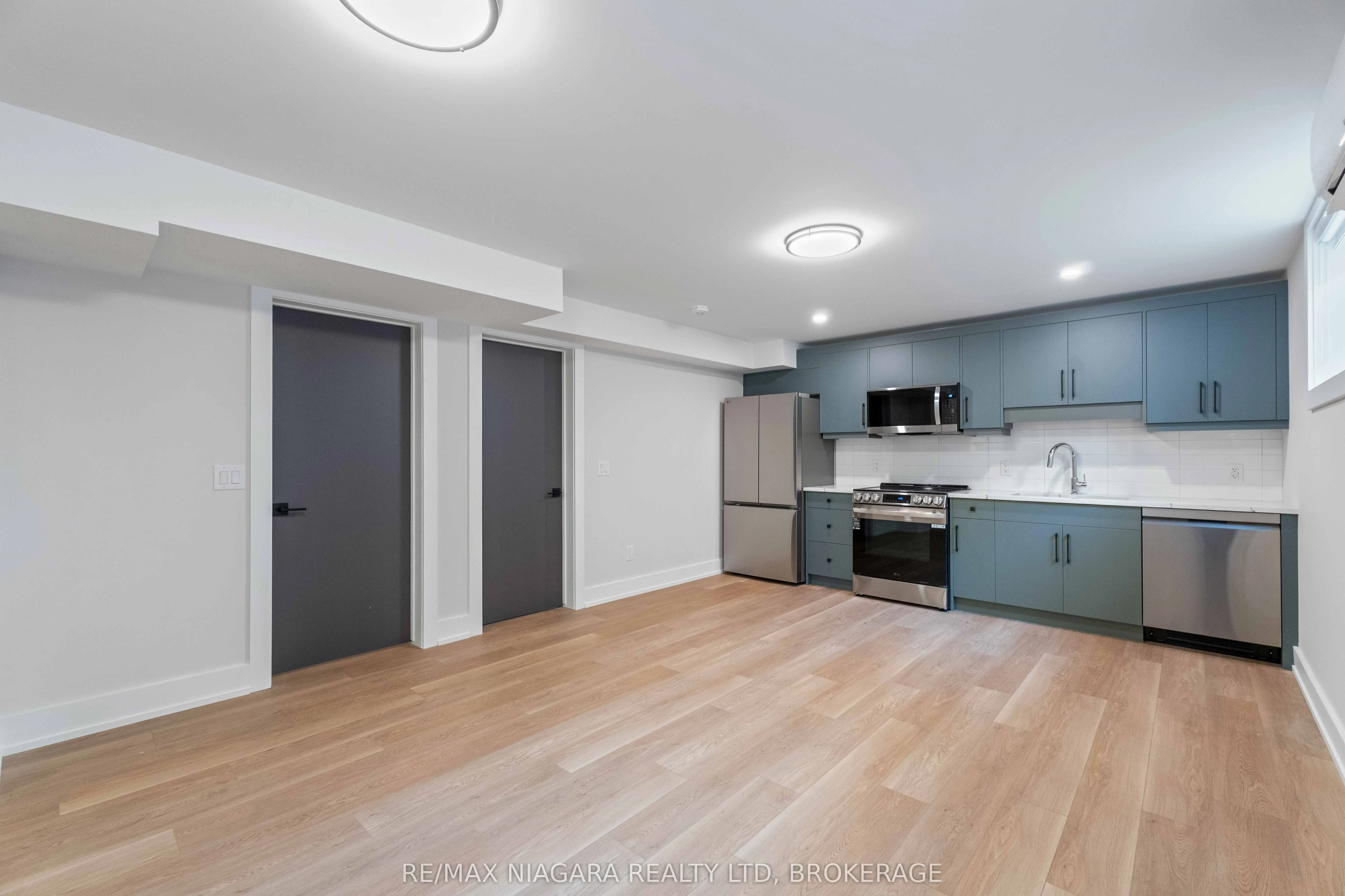 37 Buchanan Road, #B