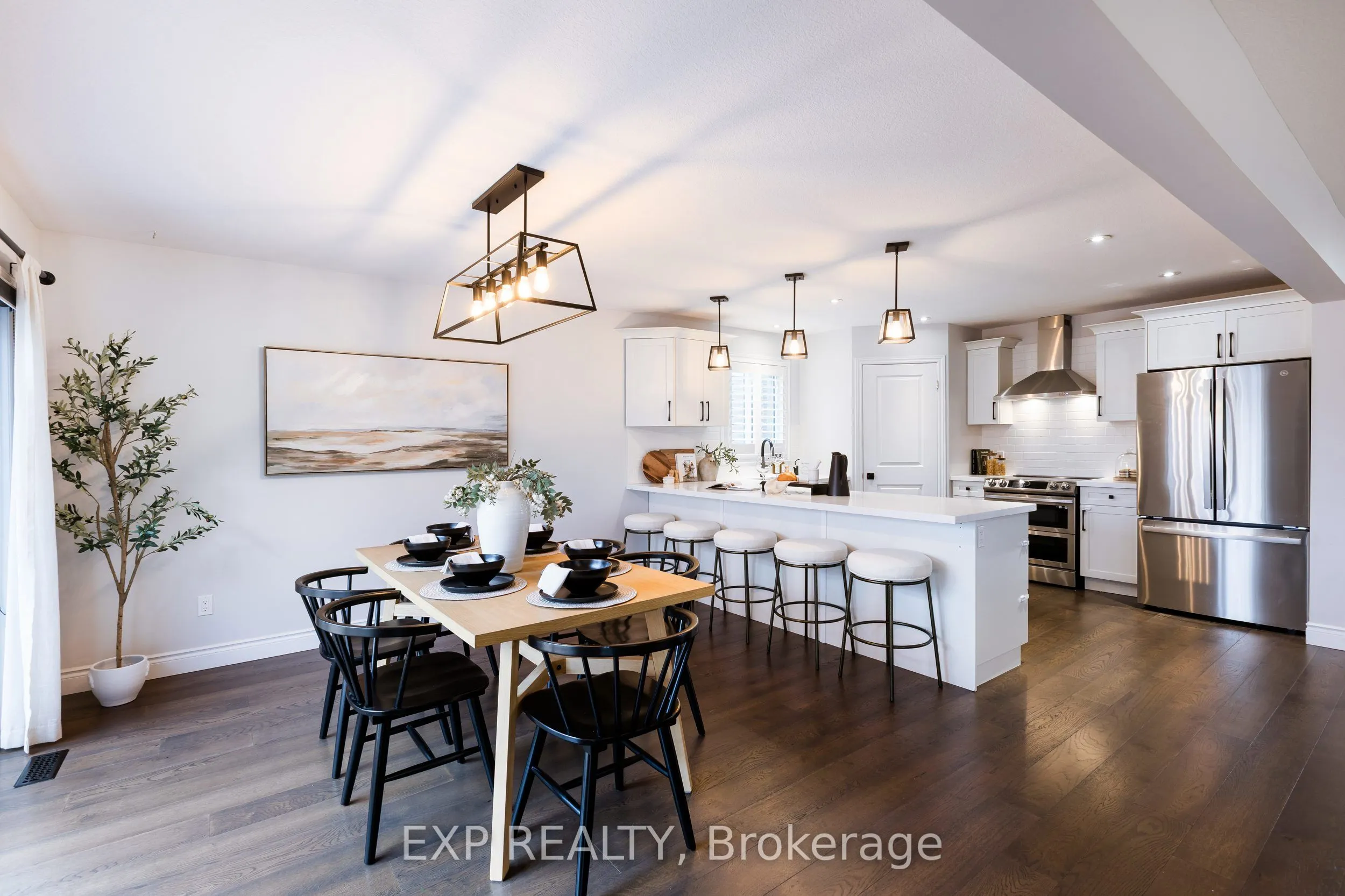 2180 YELLOWBIRCH Place