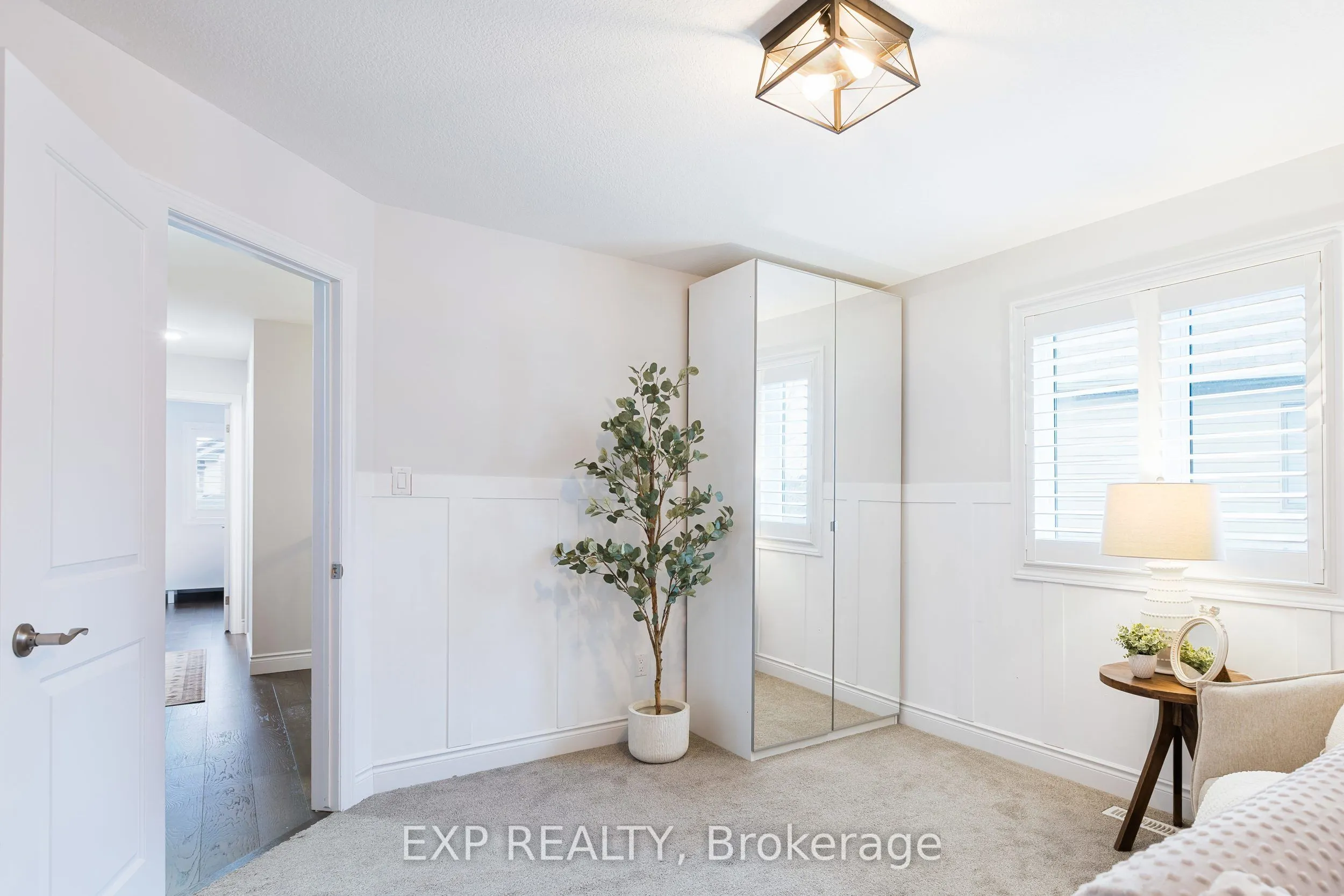 2180 YELLOWBIRCH Place