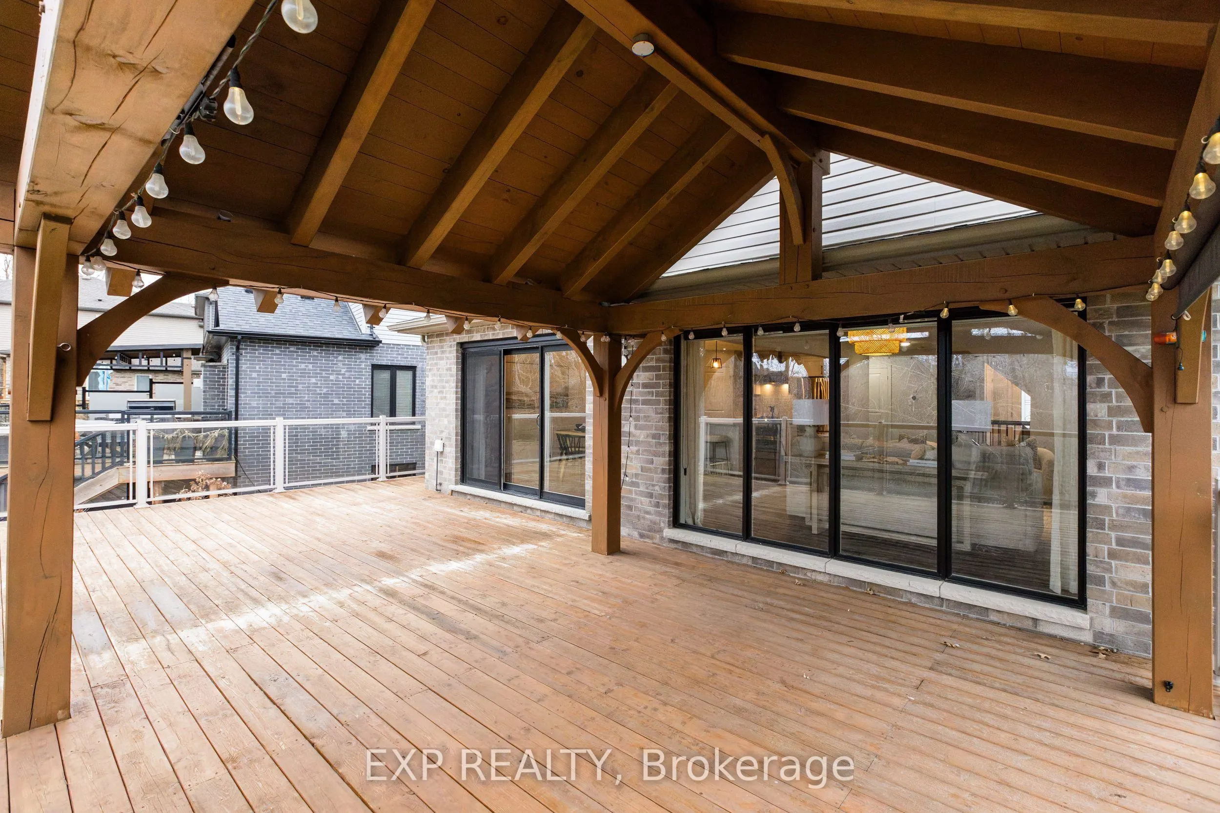 2180 YELLOWBIRCH Place