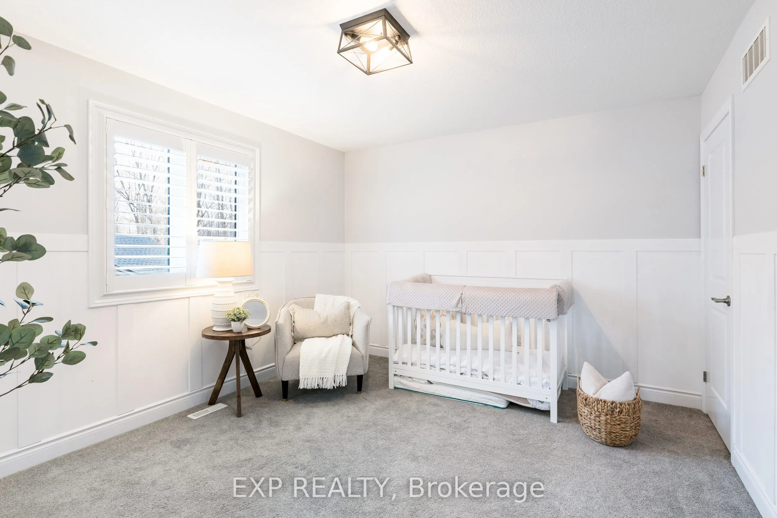 2180 YELLOWBIRCH Place