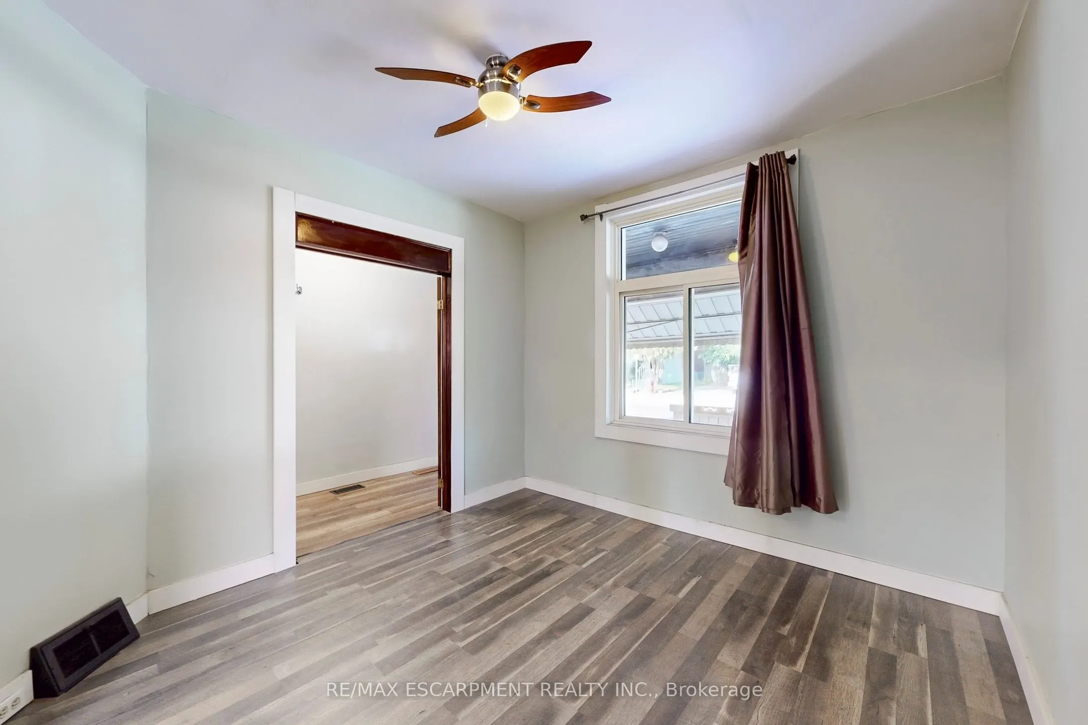 206 Locke Street N