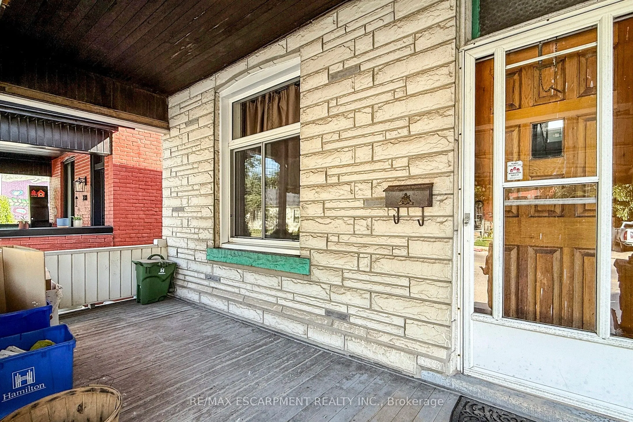 206 Locke Street N