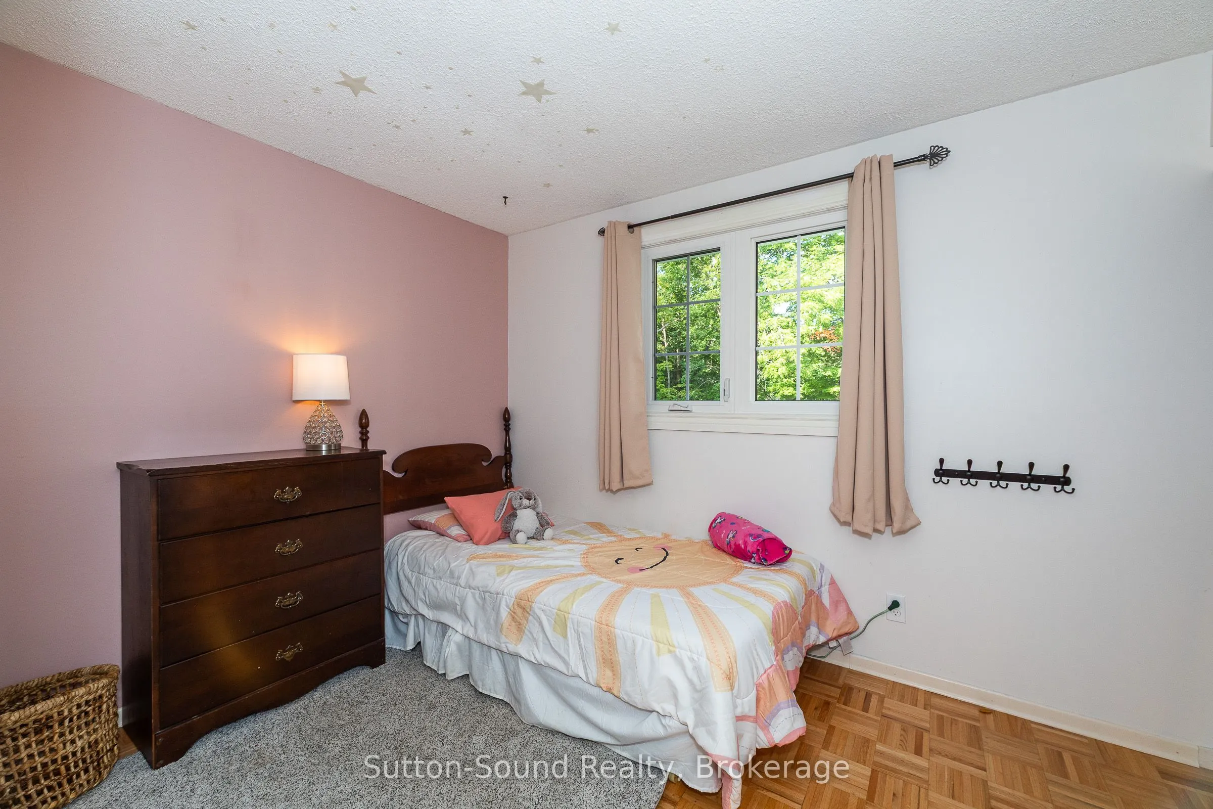 475 20th Street W