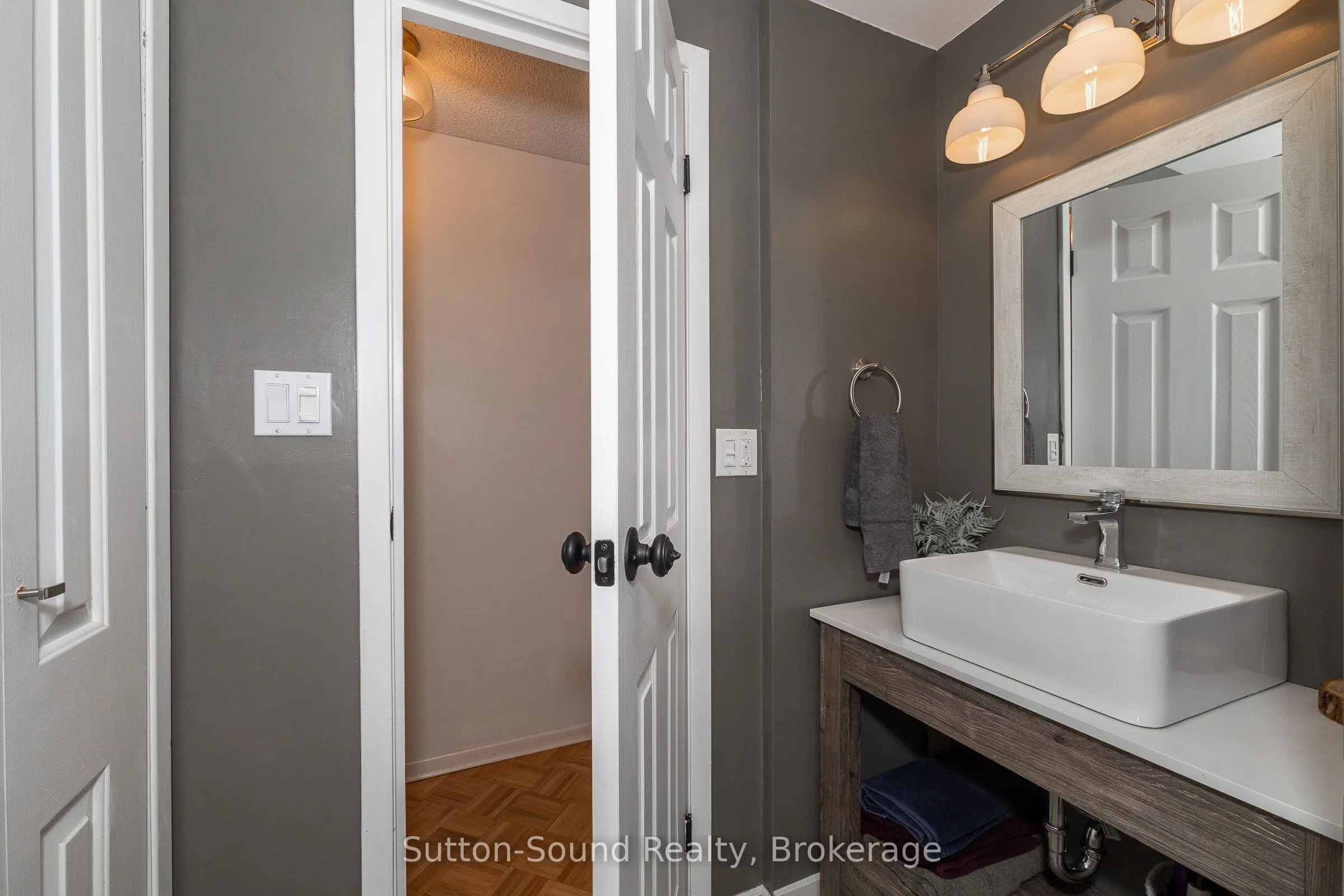 475 20th Street W