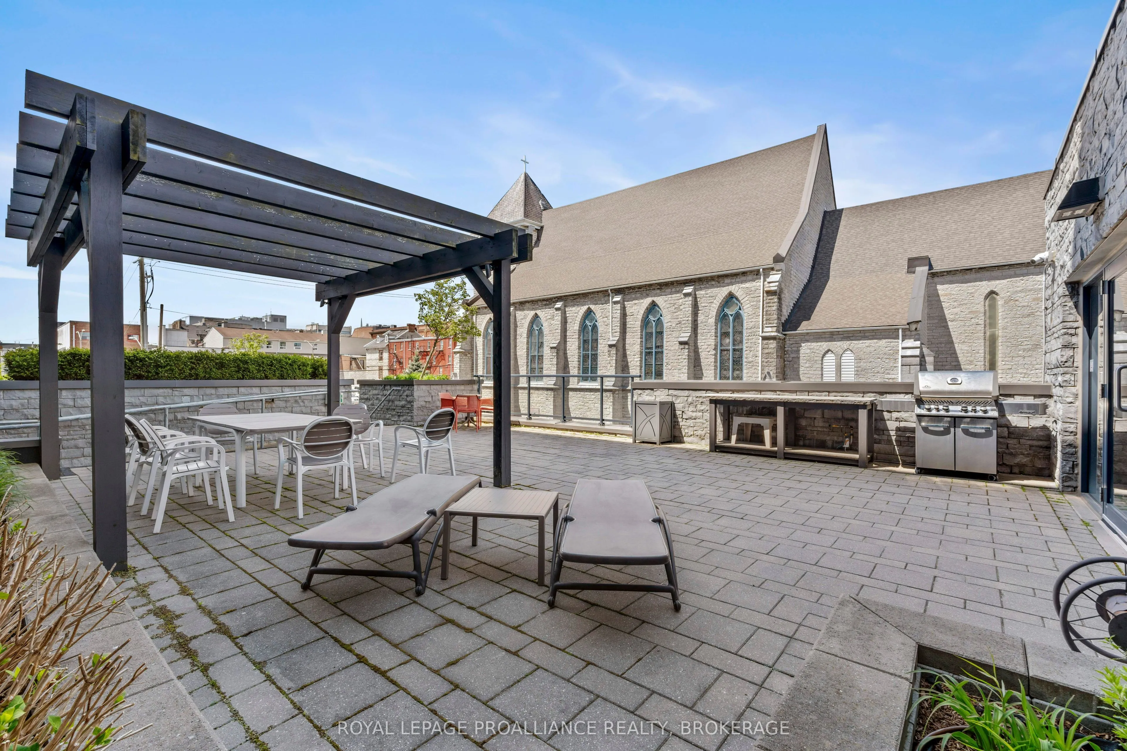 121 Queen Street, #4A