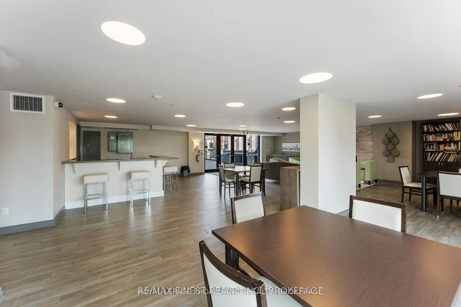 121 Queen Street, #4A