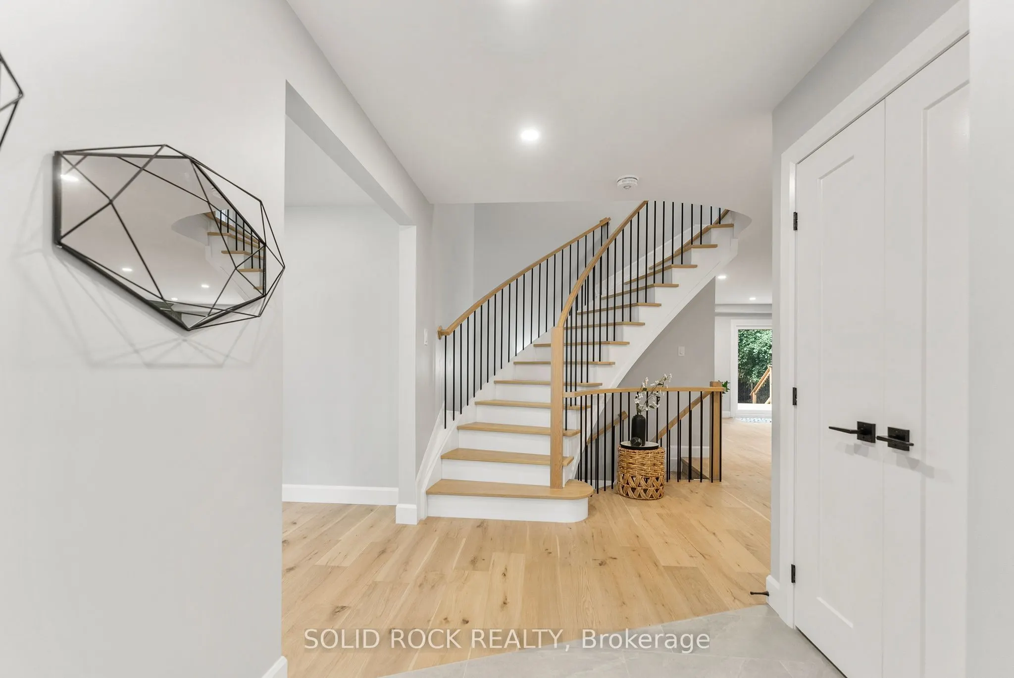 210 Carleton Avenue