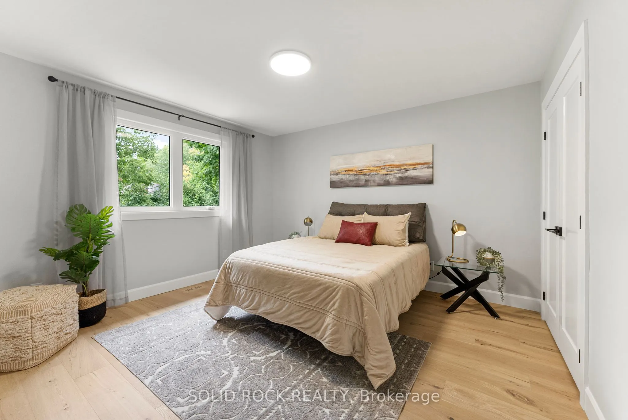 210 Carleton Avenue