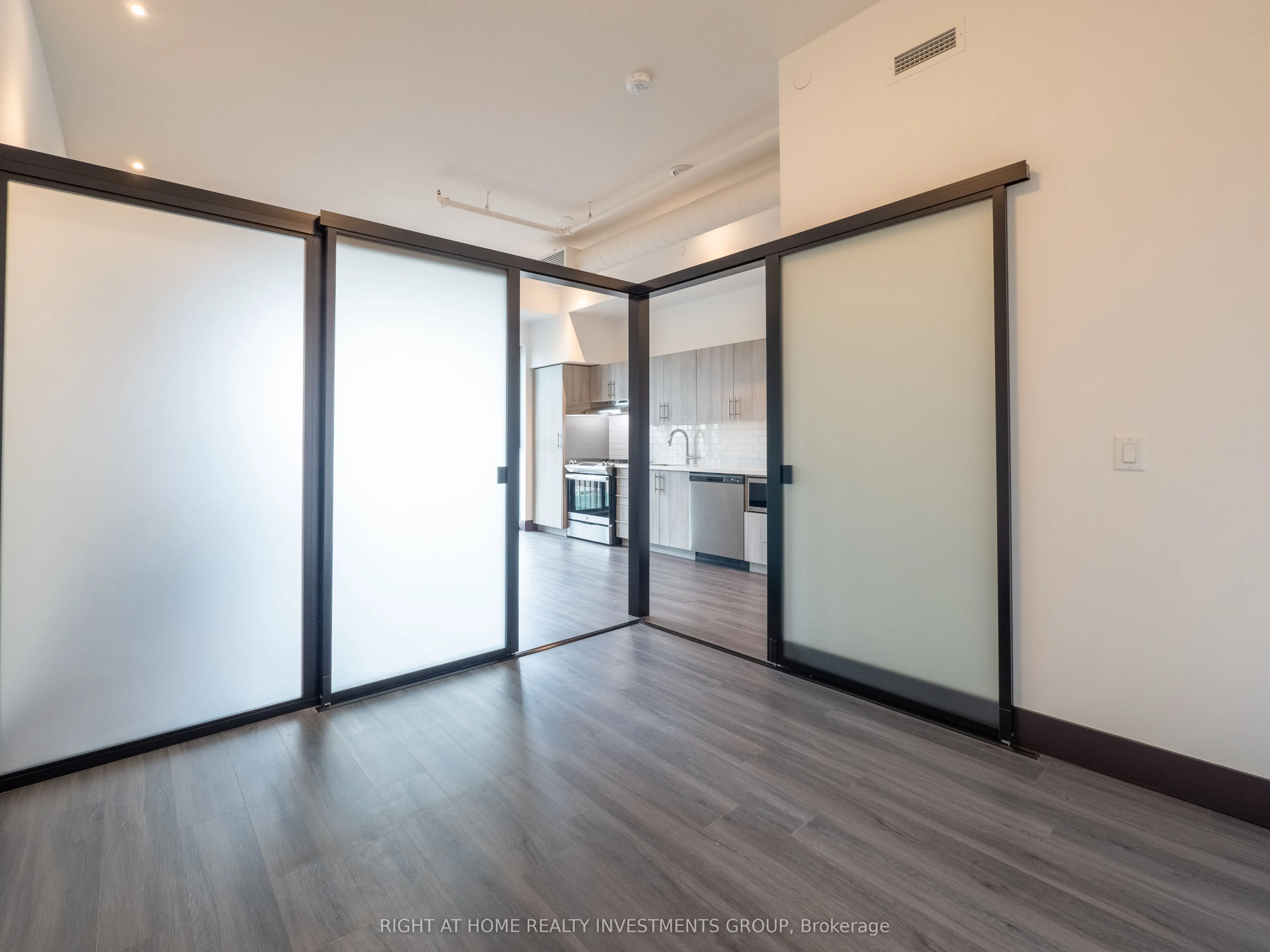 121 King Street E, #303