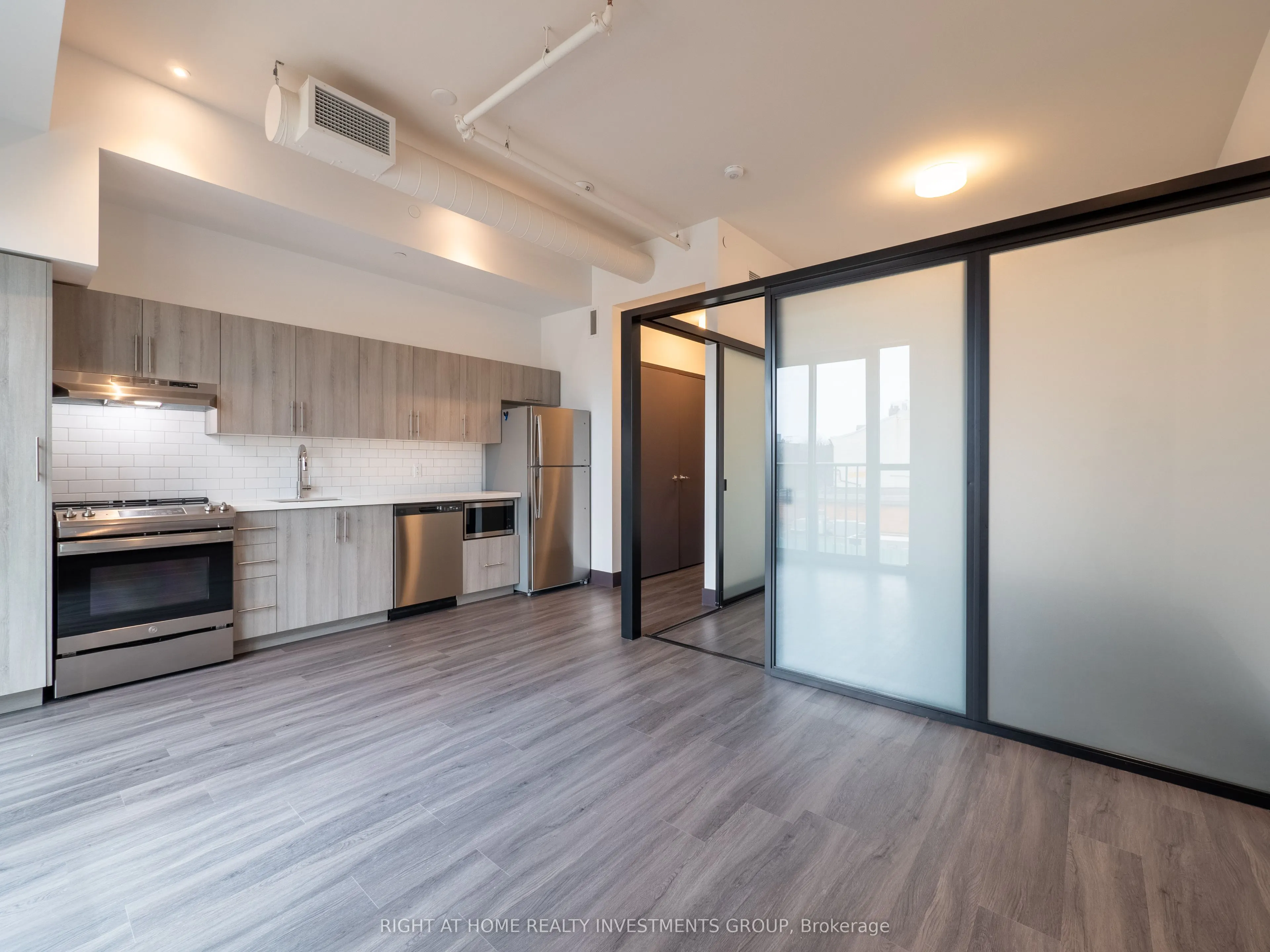 121 King Street E, #303
