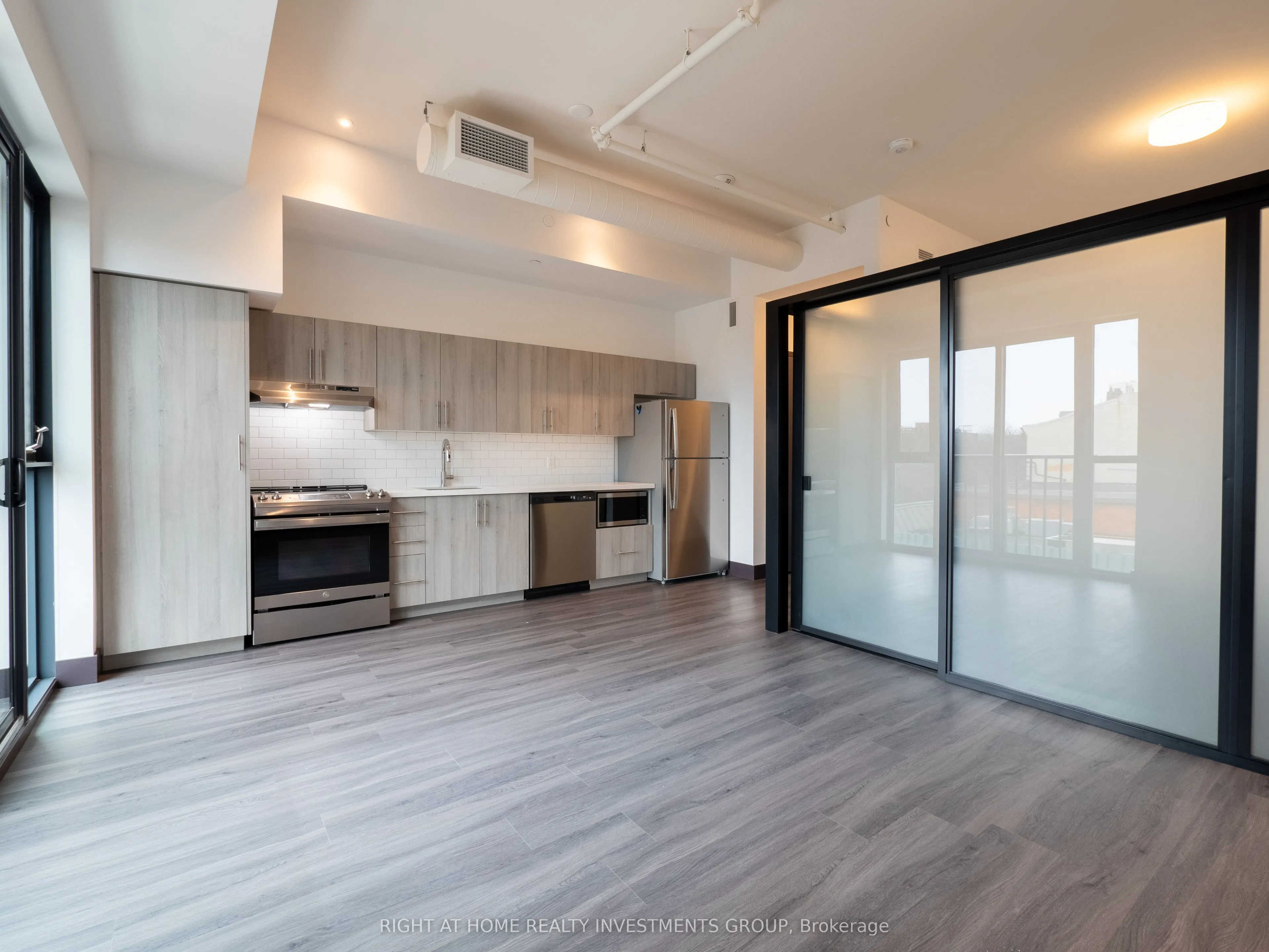 121 King Street E, #303