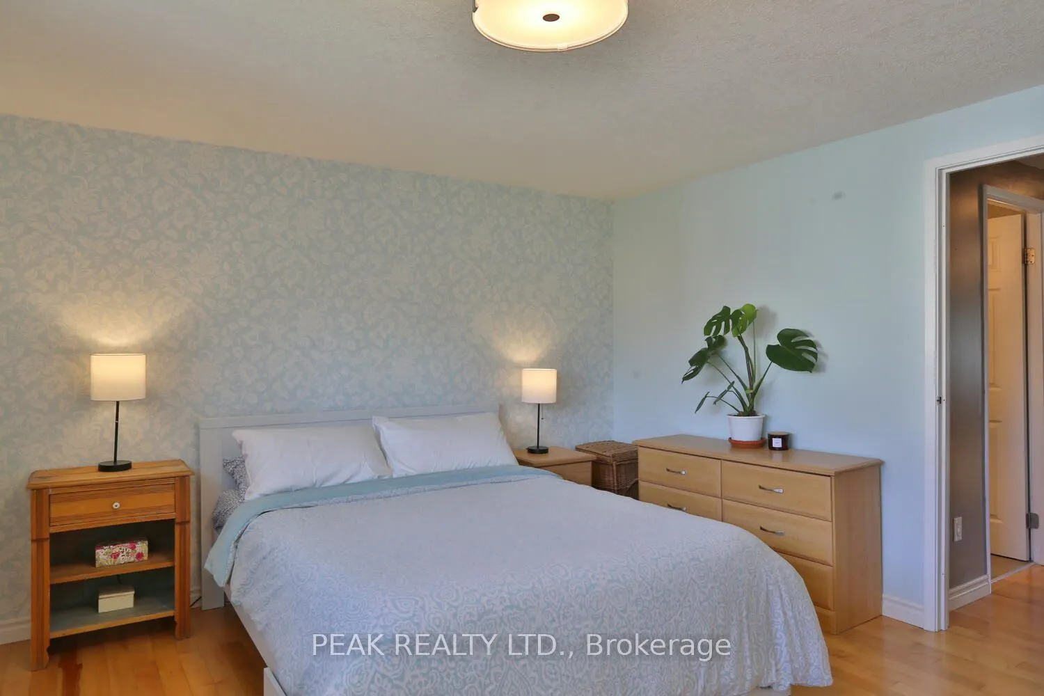 1085 Queens Boulevard, #6