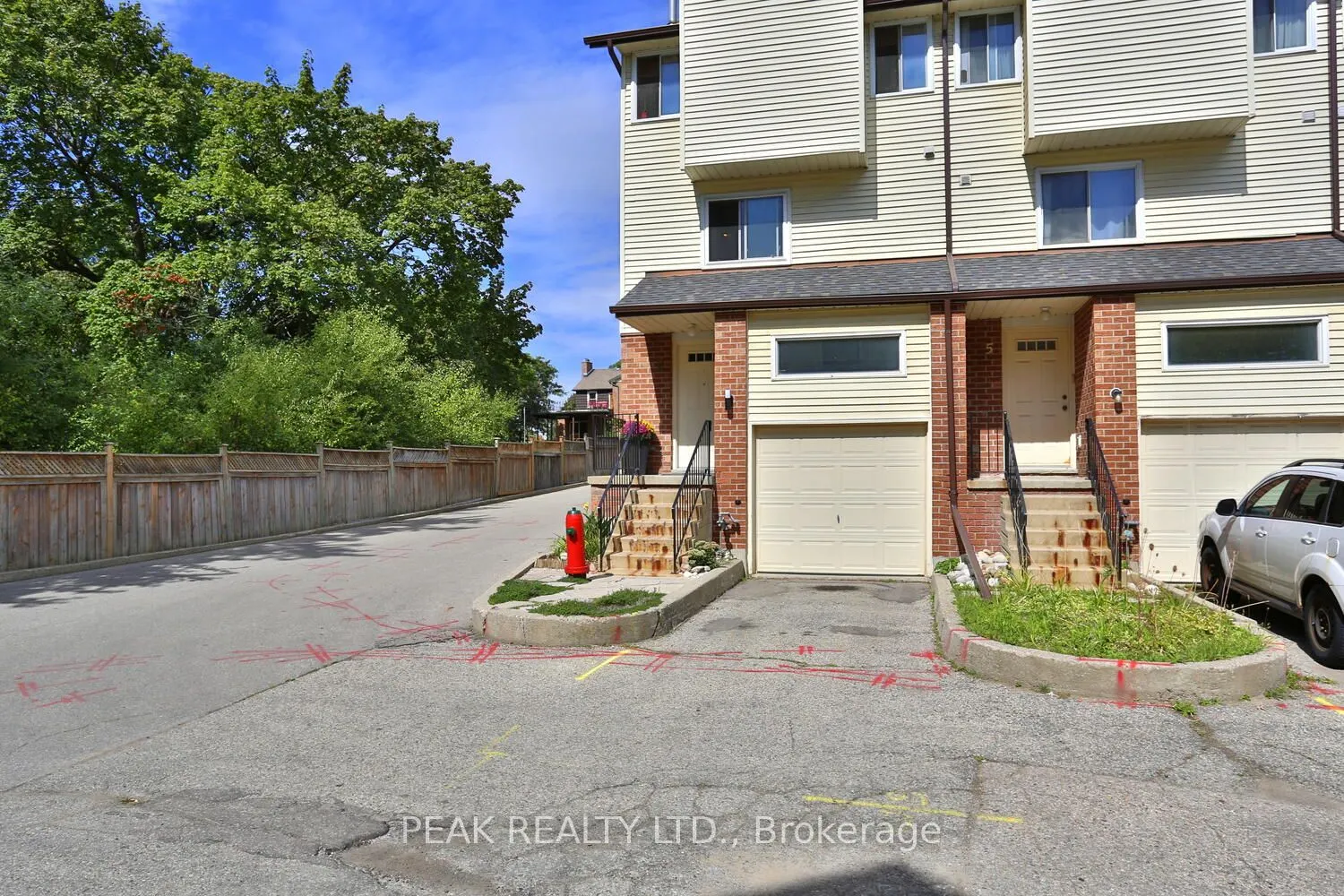 1085 Queens Boulevard, #6