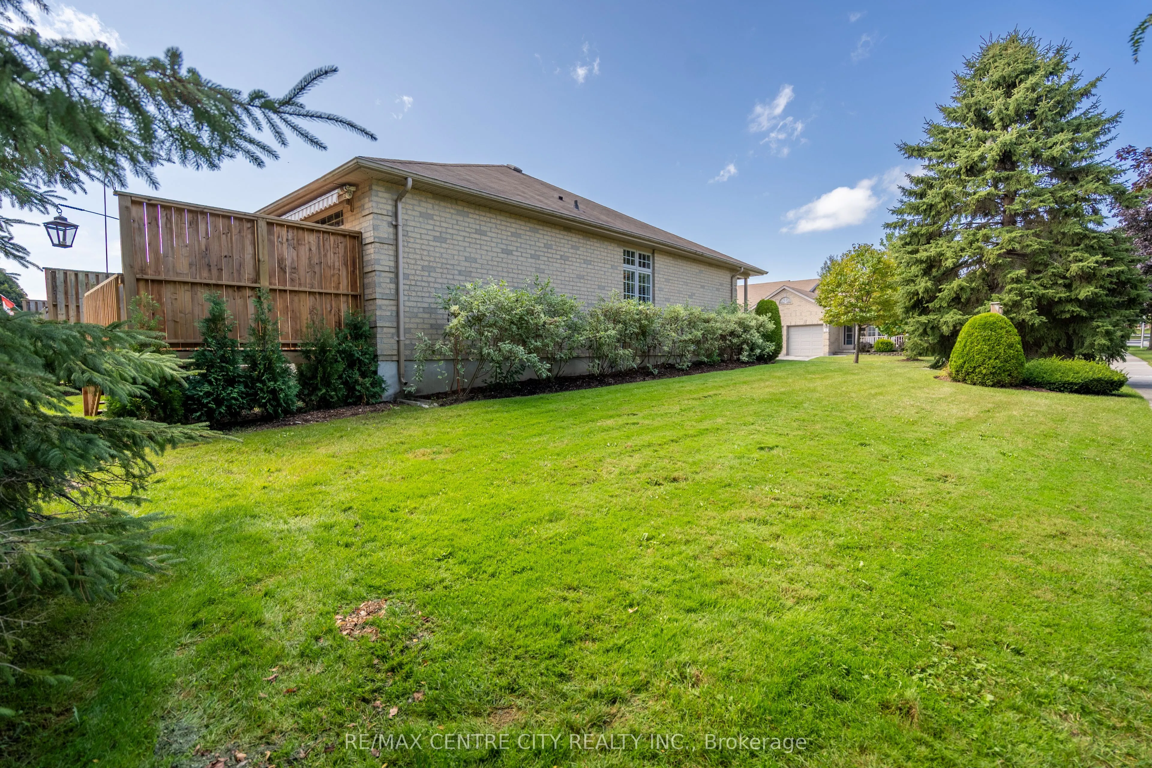 7 Cadeau Terrace, #35
