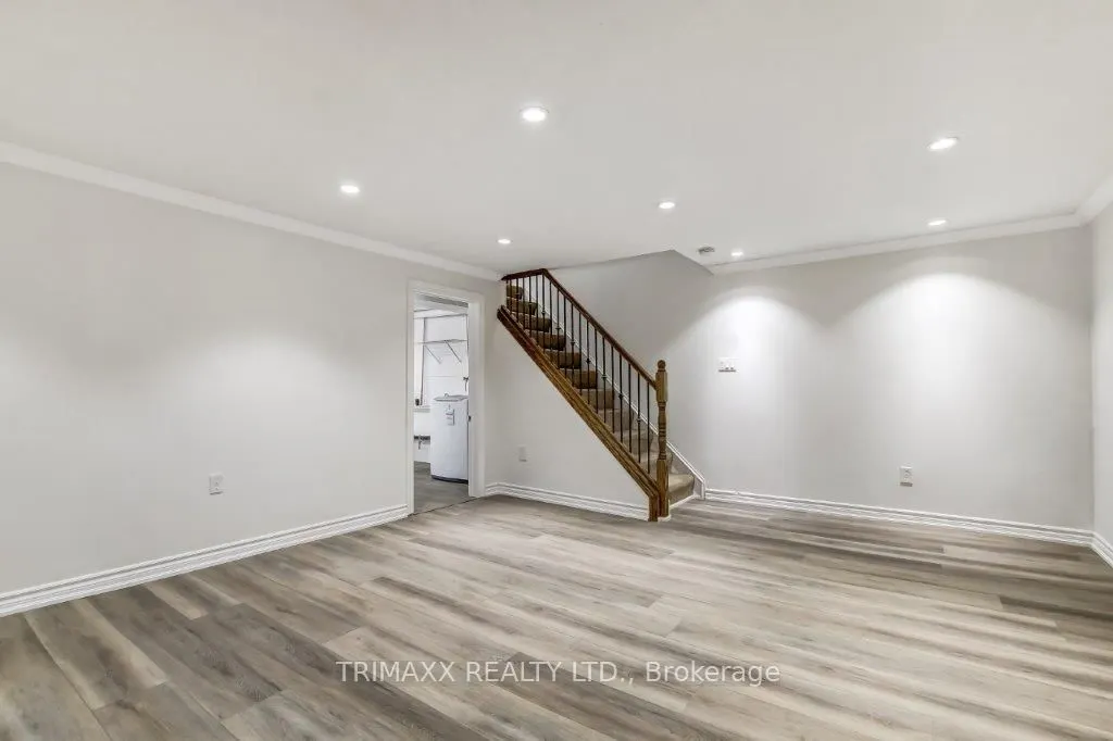 5 Aldersbrook Crescent