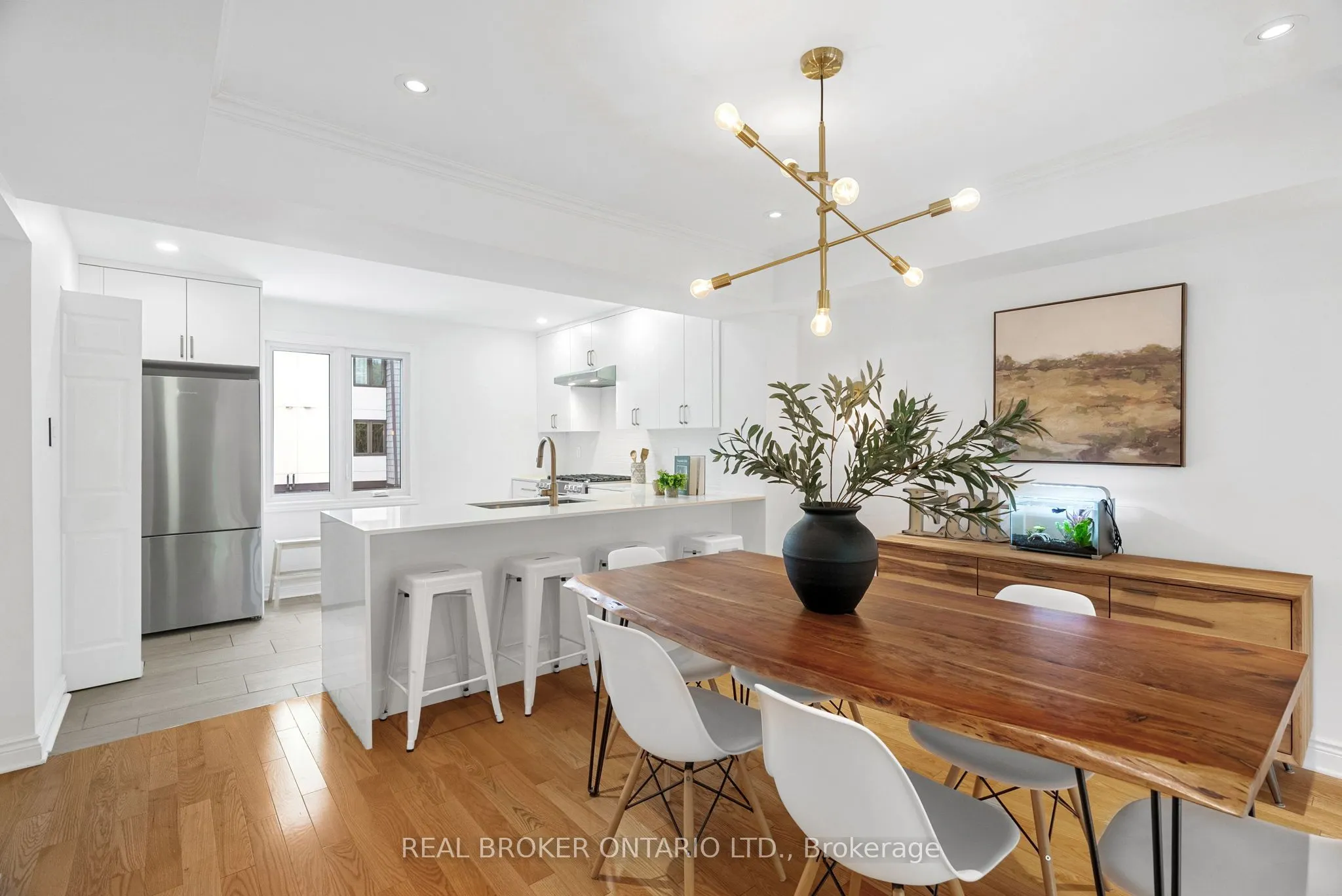 655 Richmond Road, #2