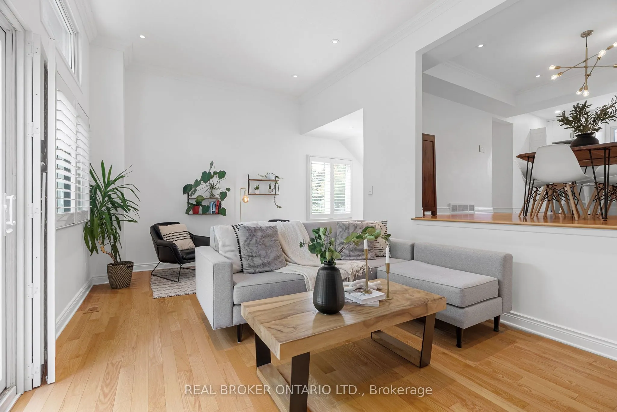655 Richmond Road, #2