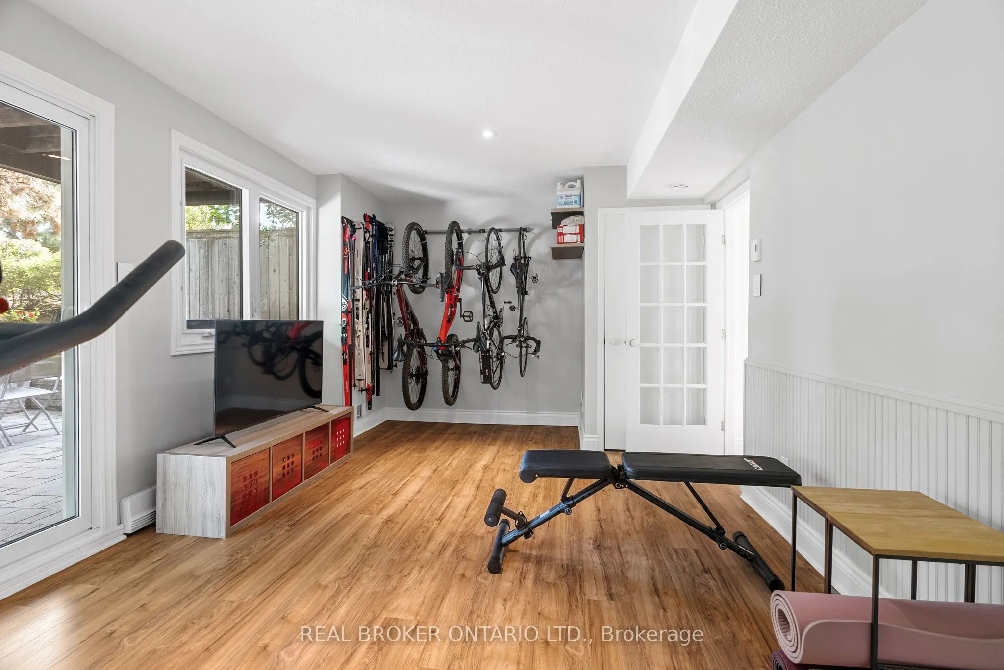 655 Richmond Road, #2