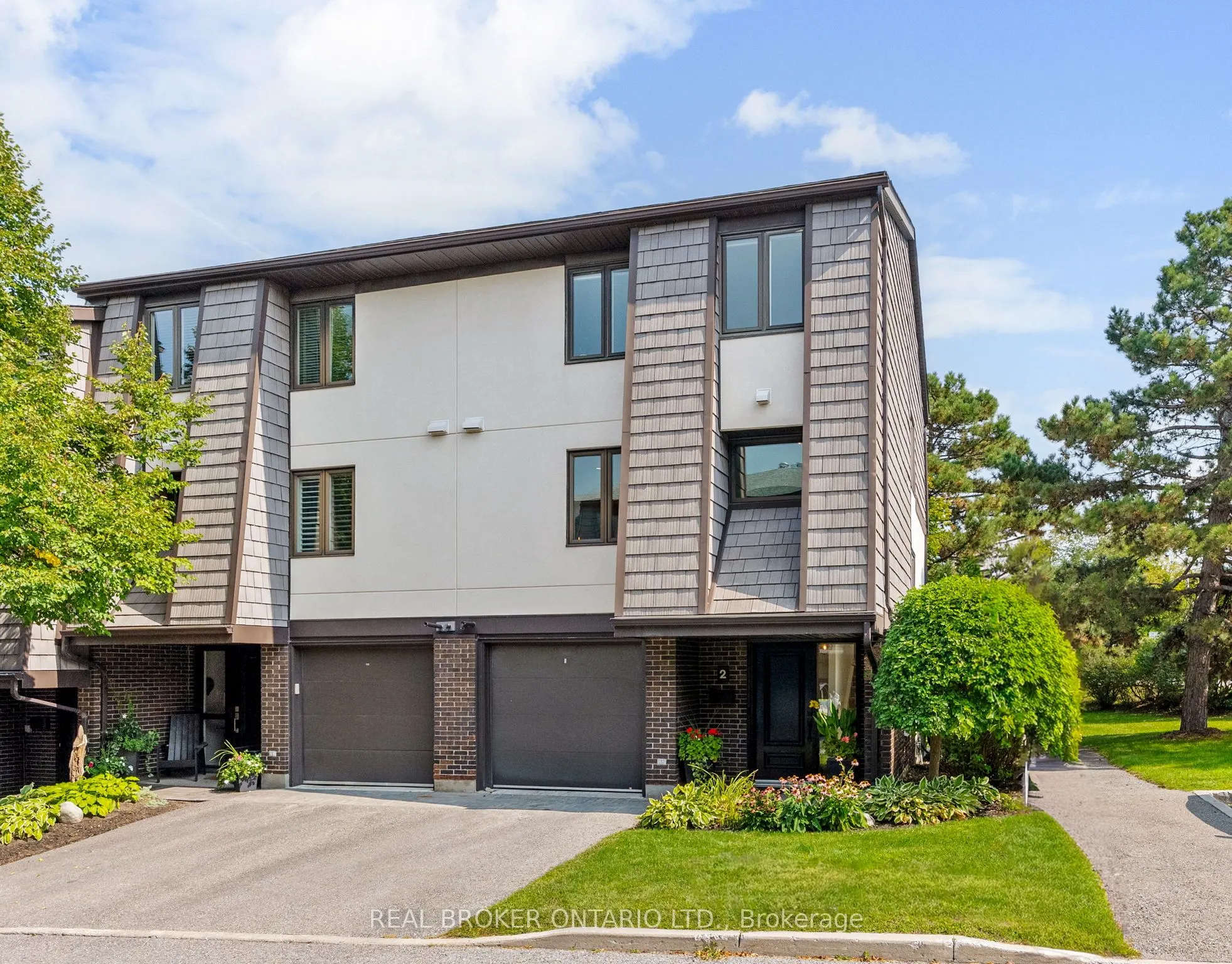 655 Richmond Road, #2