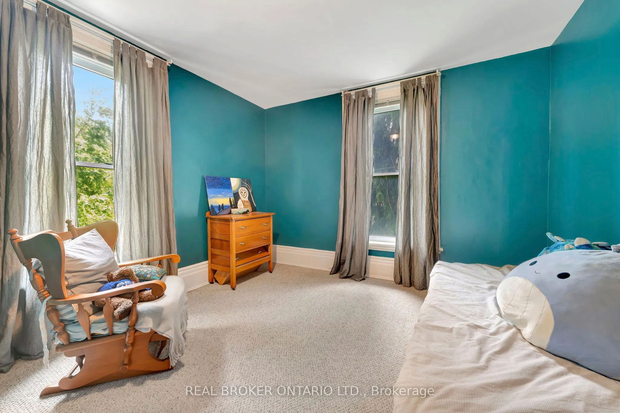 16 Stover Street S