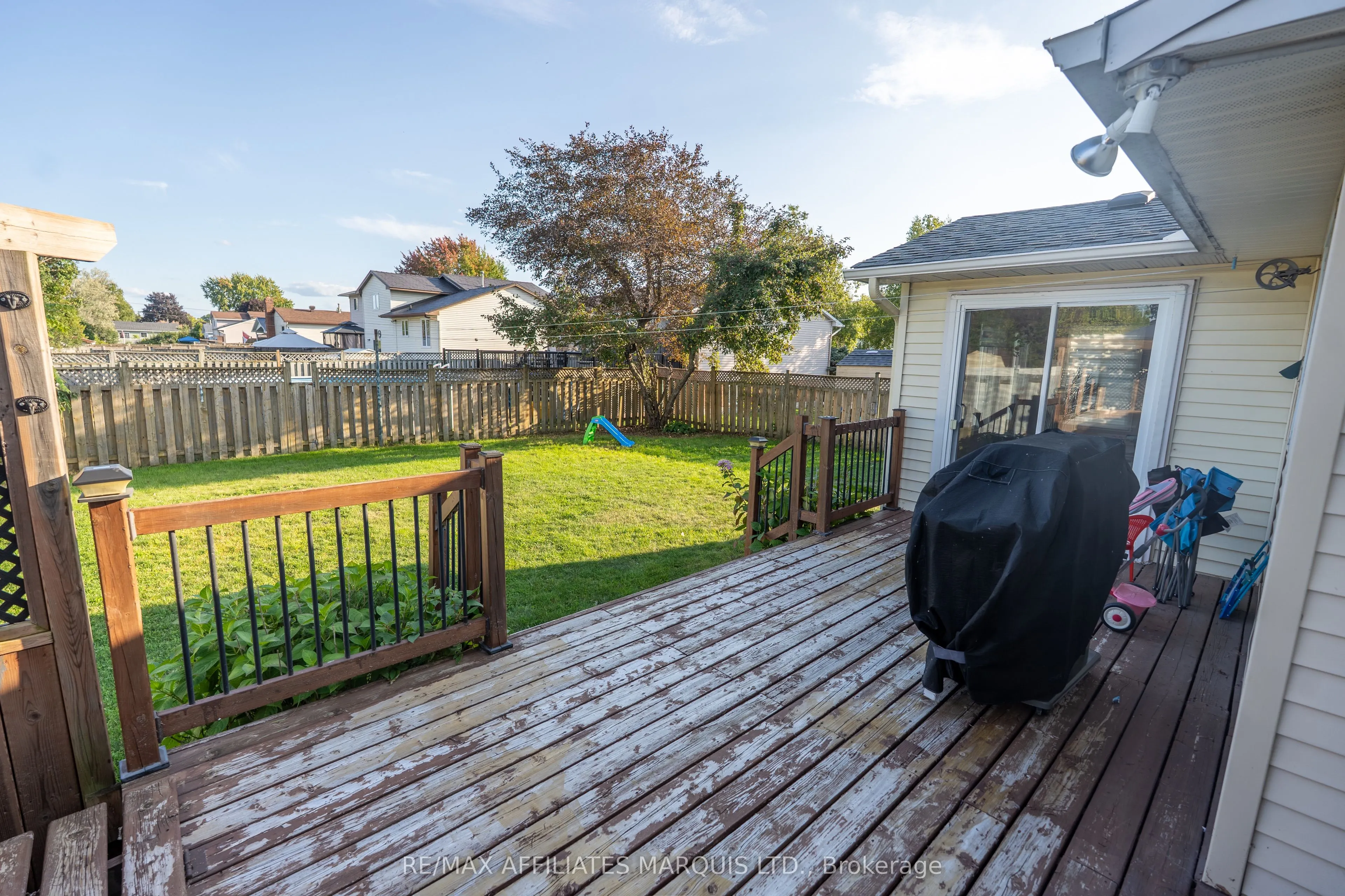 1619 First Street E