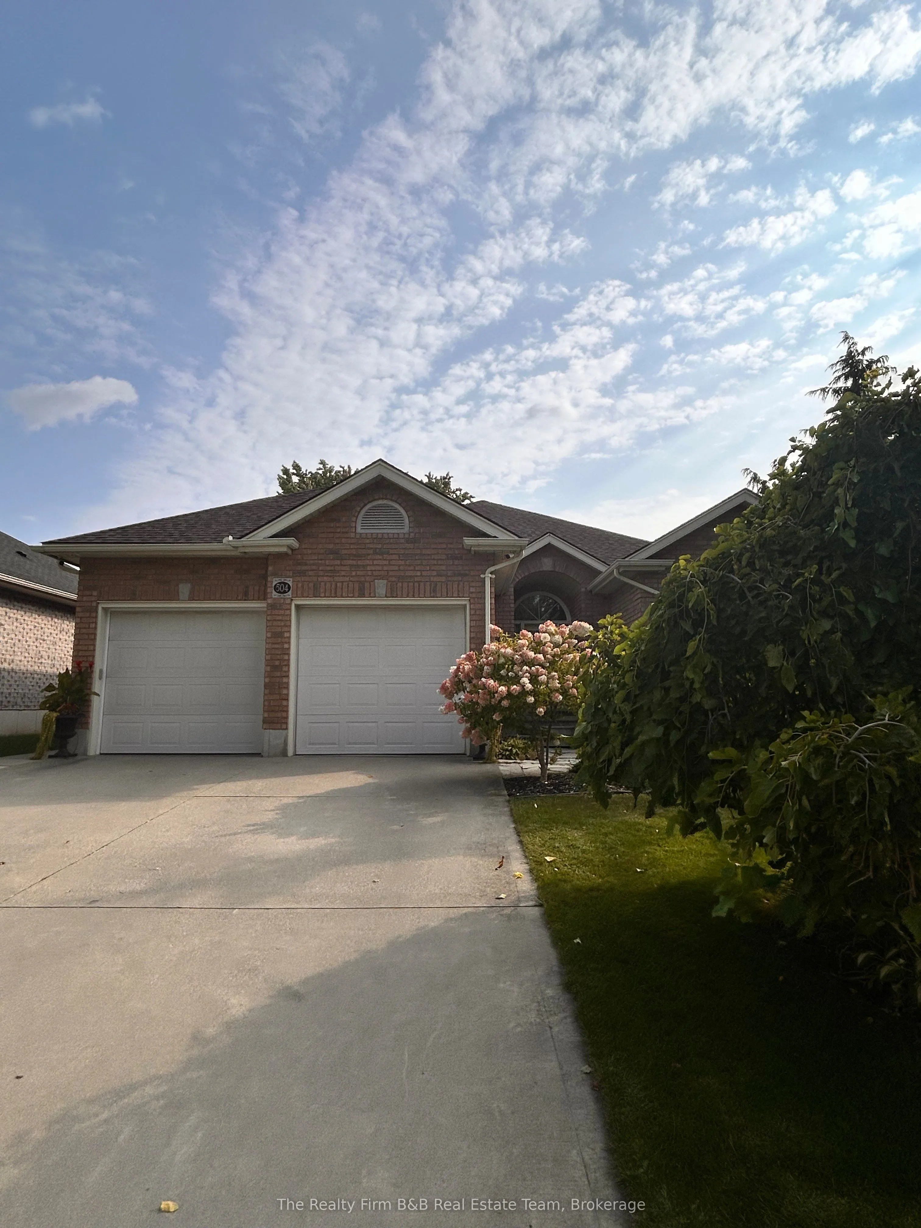 504 Crestwood Court