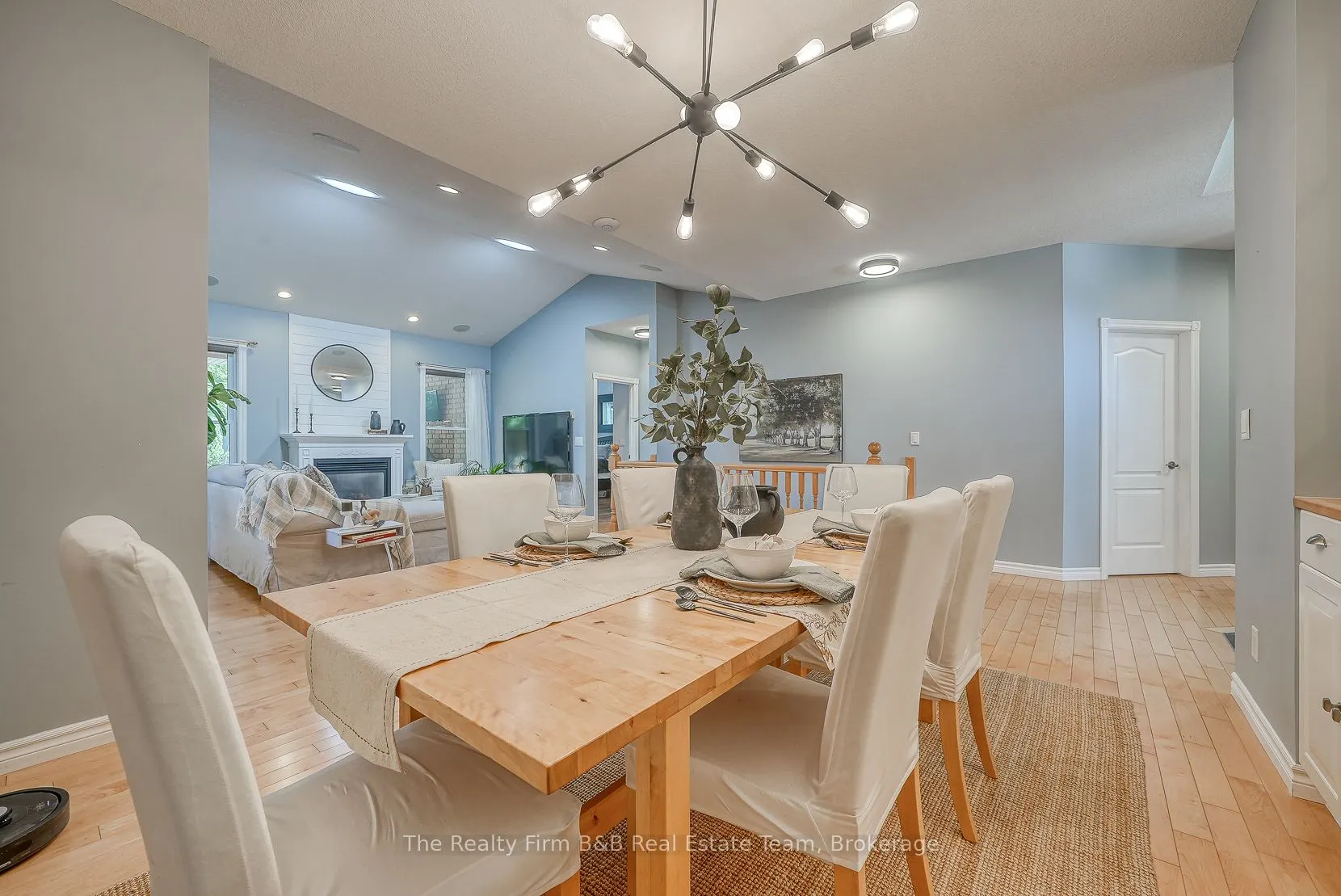 504 Crestwood Court