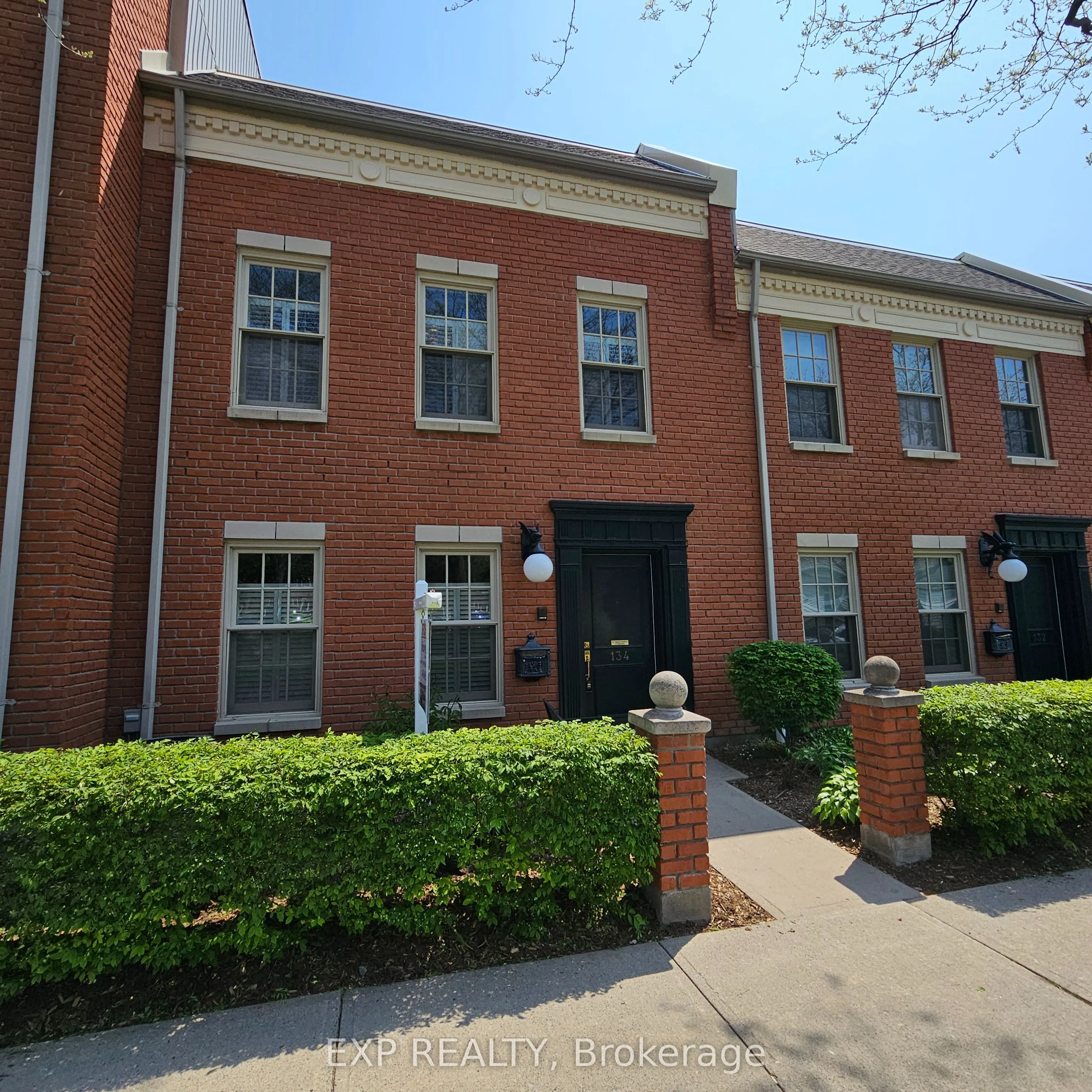 134 Hibernia Street, #1