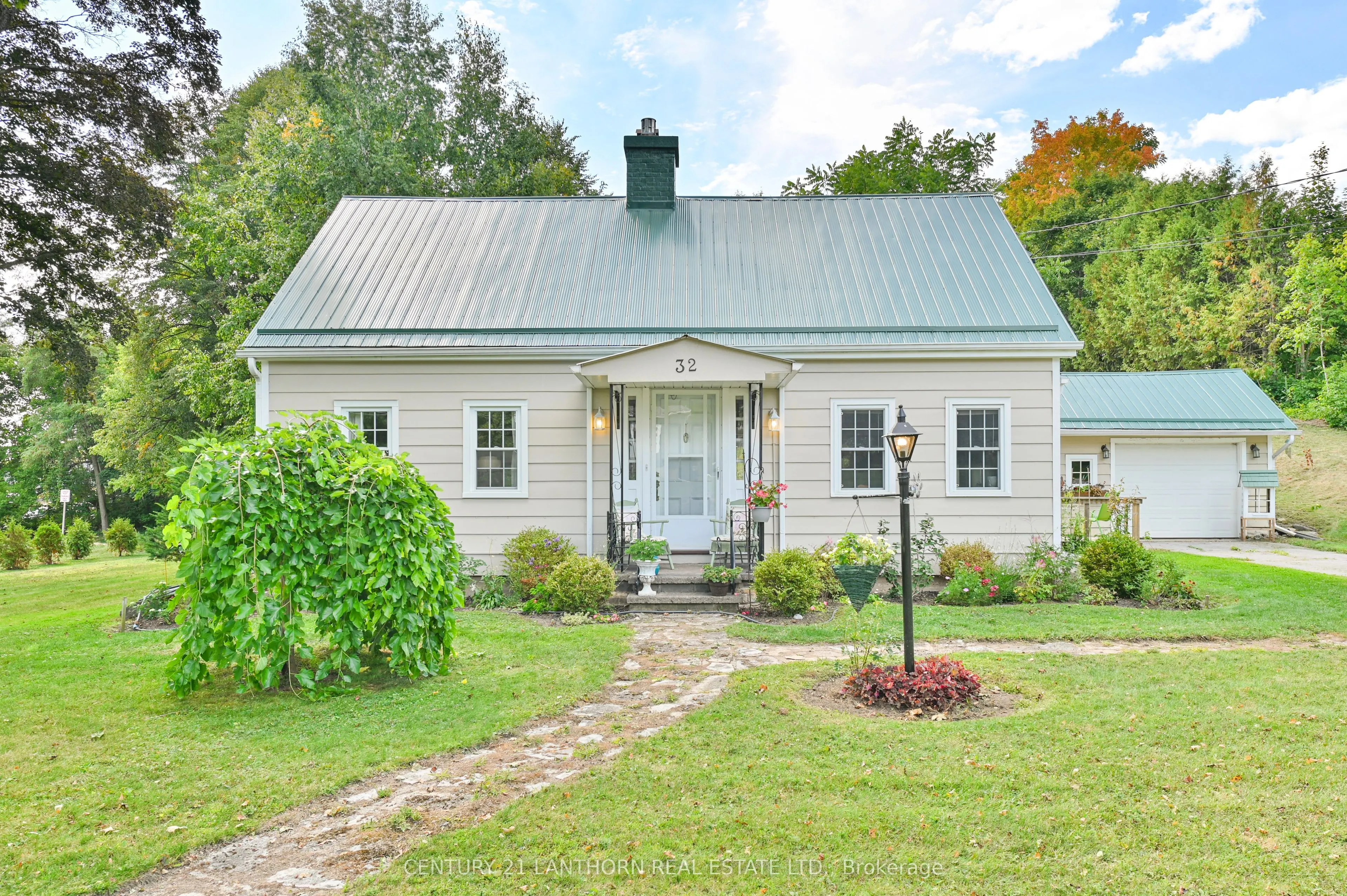 32 Davidson Street