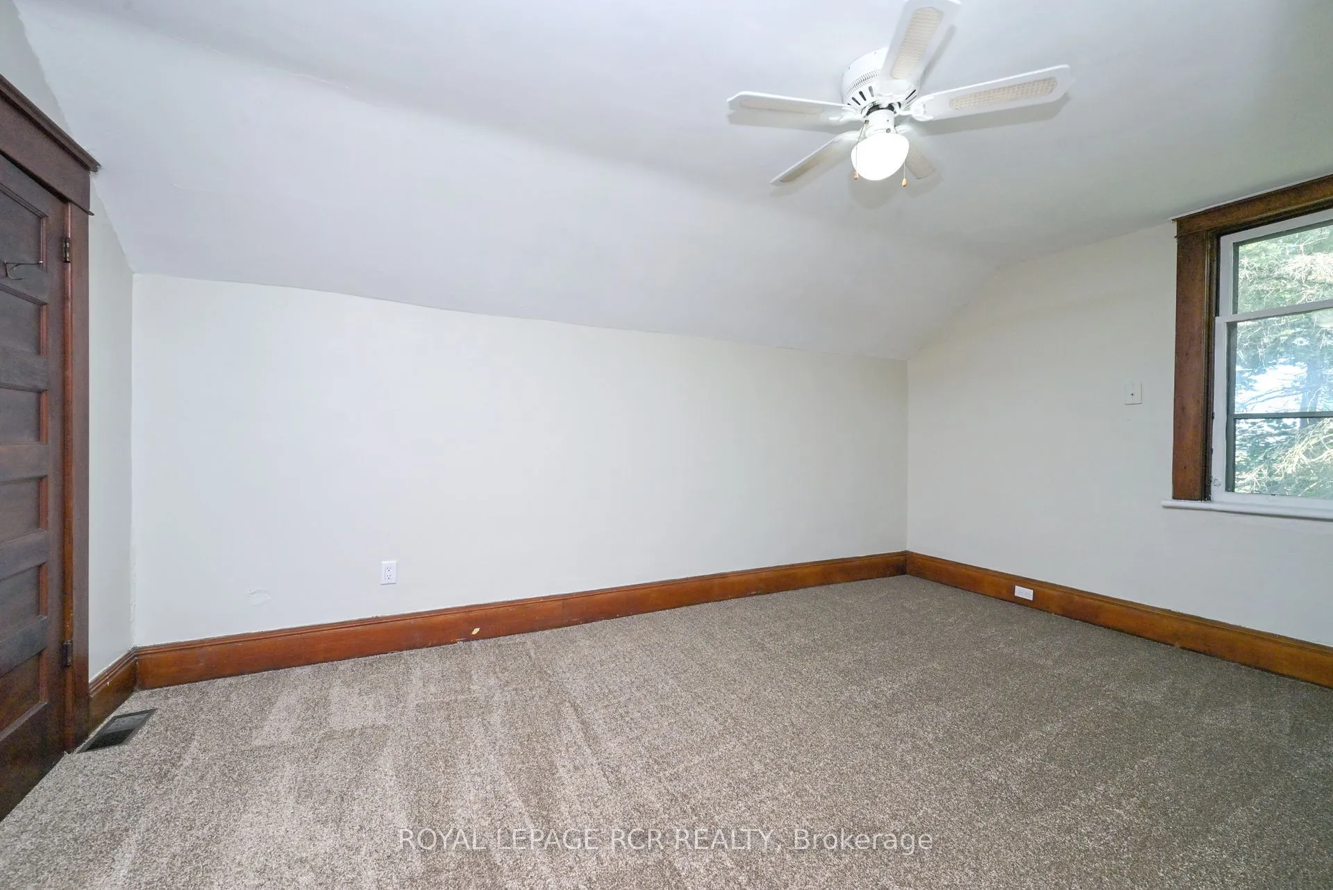 518156 124 Highway N