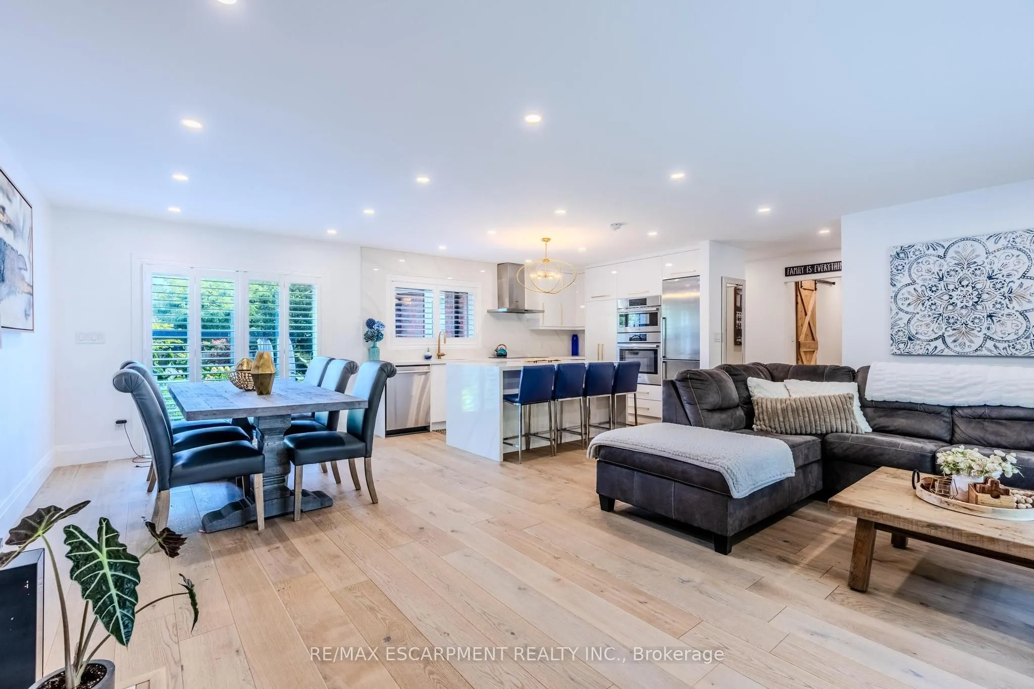 23 West Hampton Road