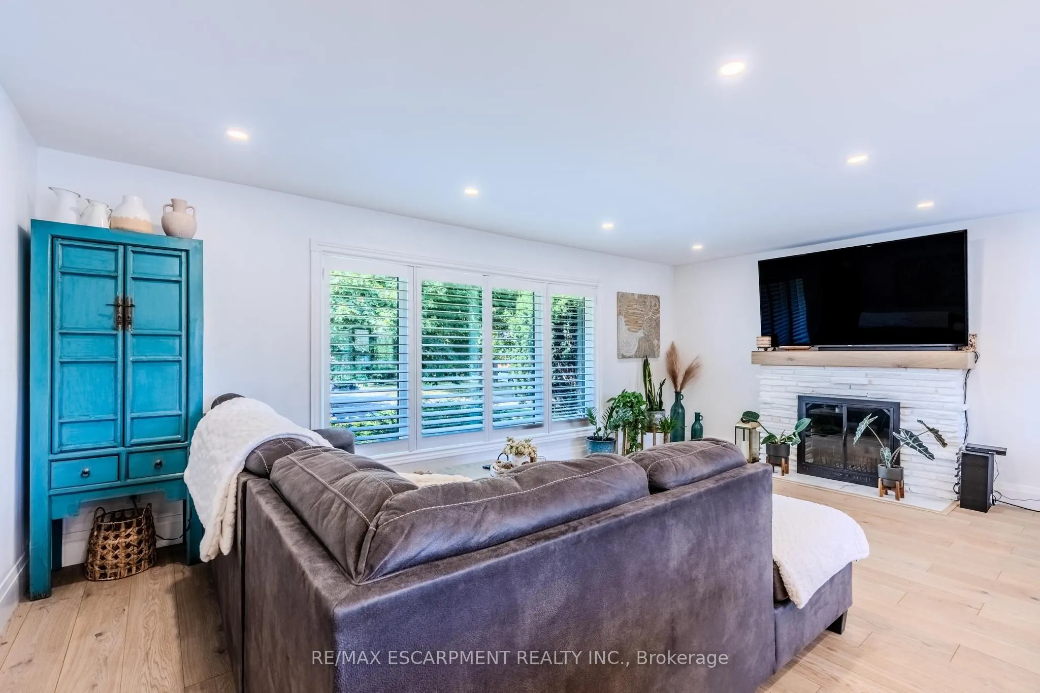 23 West Hampton Road