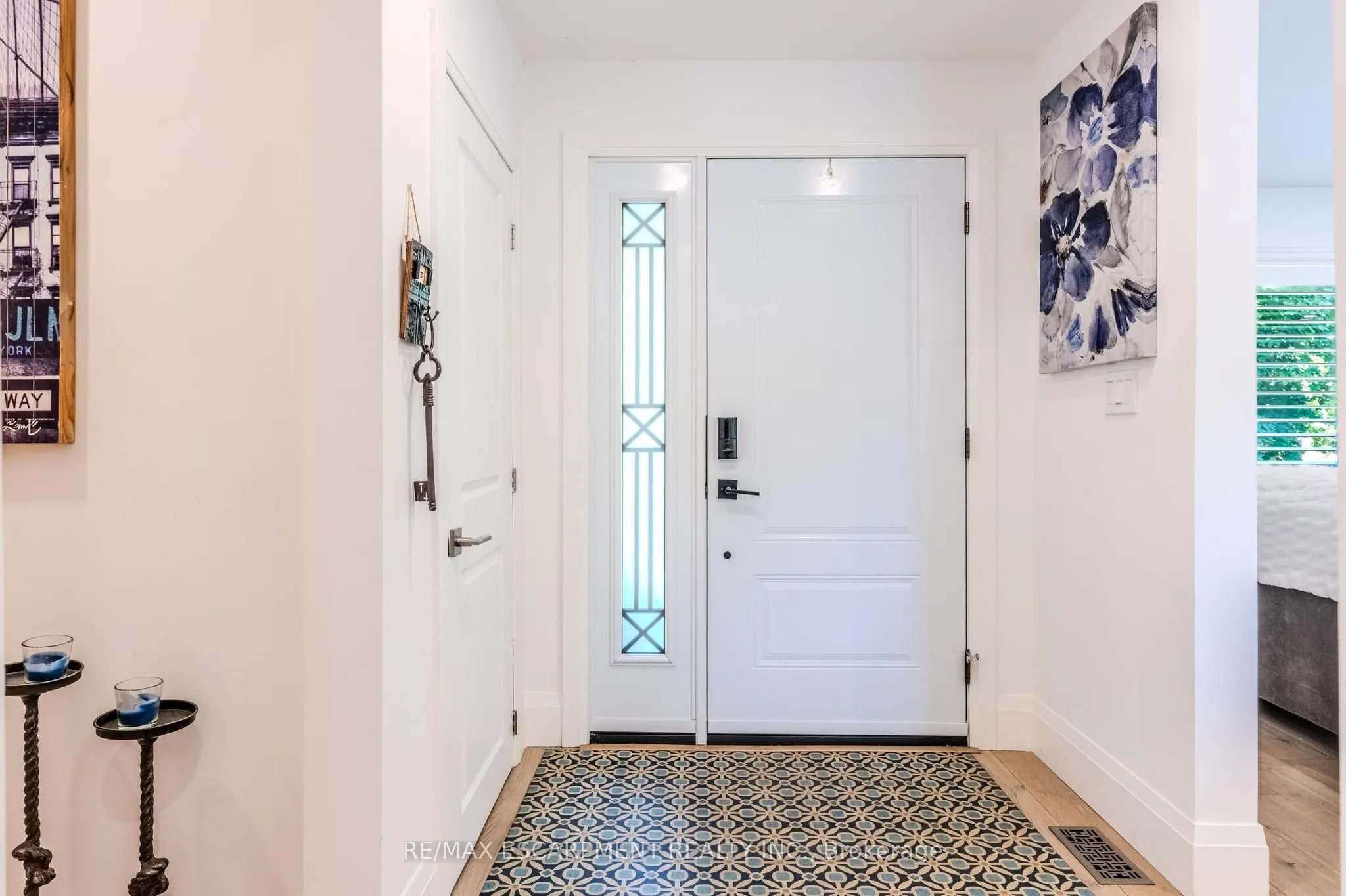 23 West Hampton Road