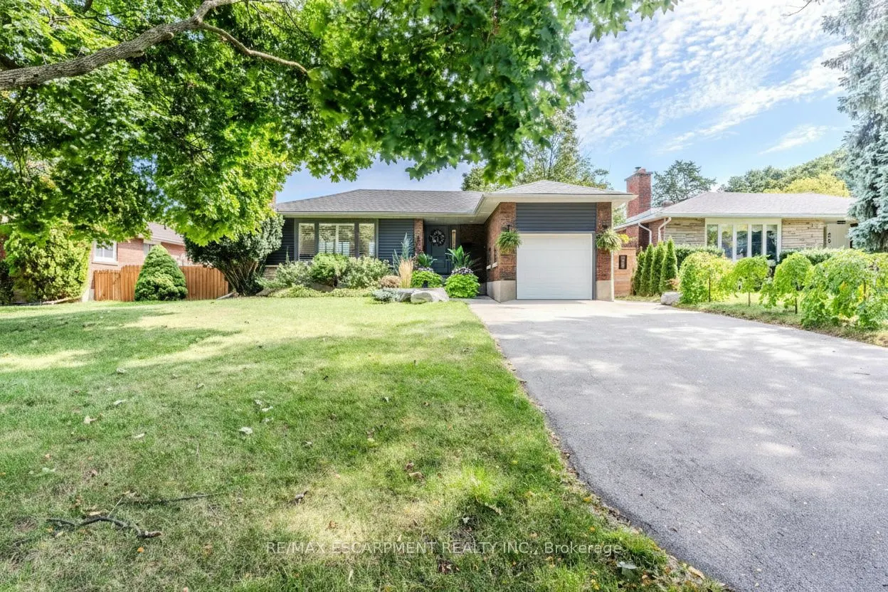 23 West Hampton Road