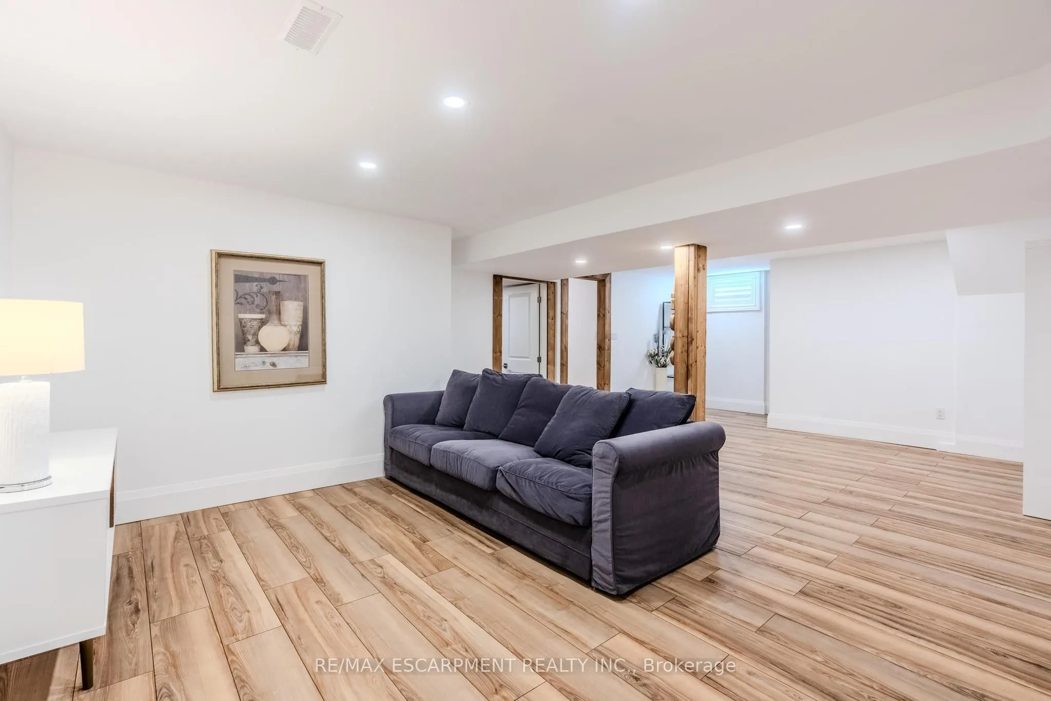 23 West Hampton Road