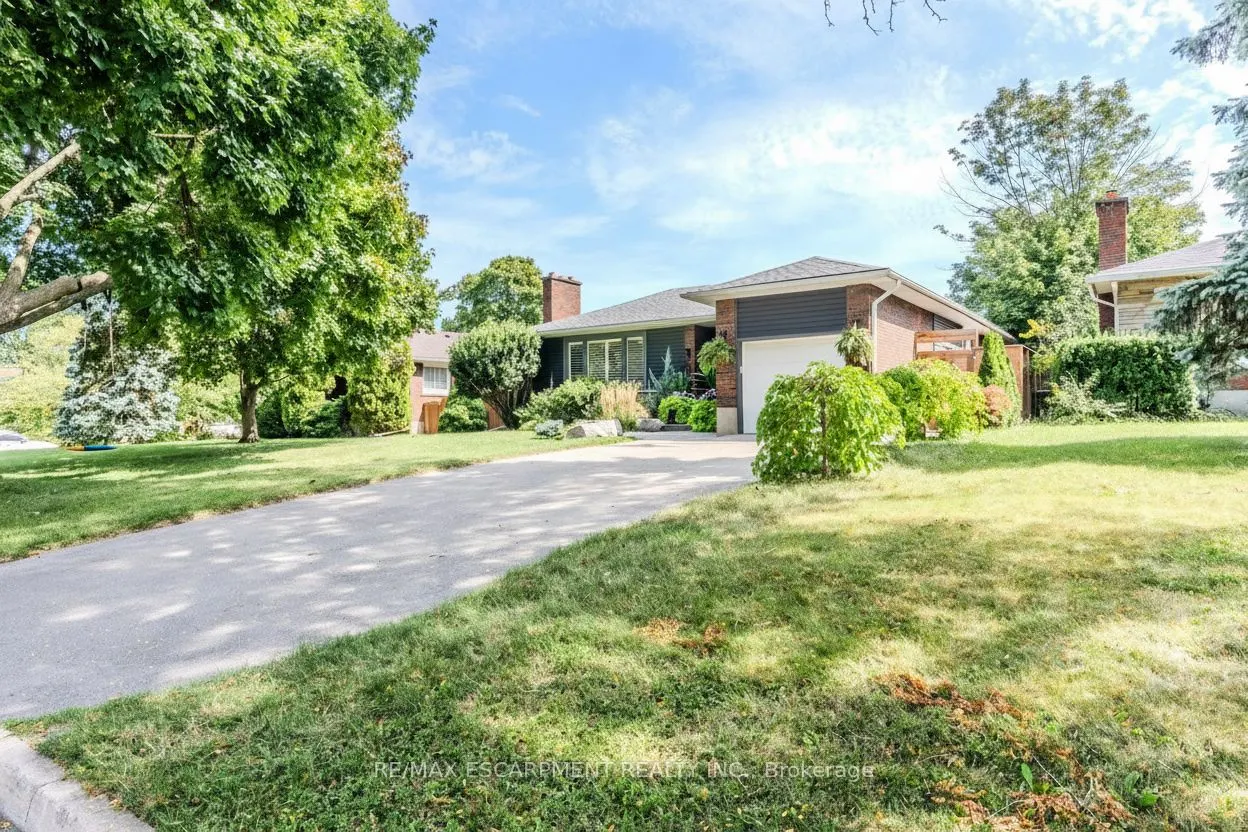 23 West Hampton Road
