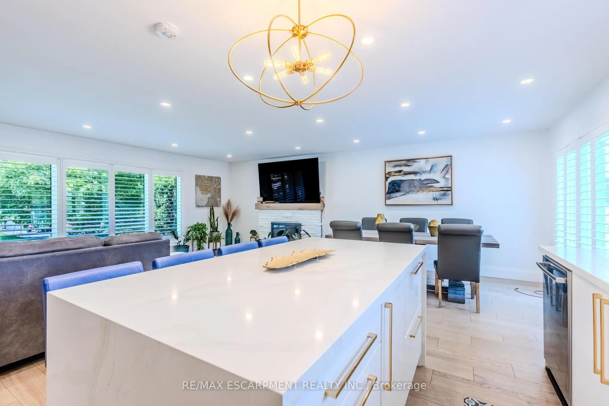 23 West Hampton Road