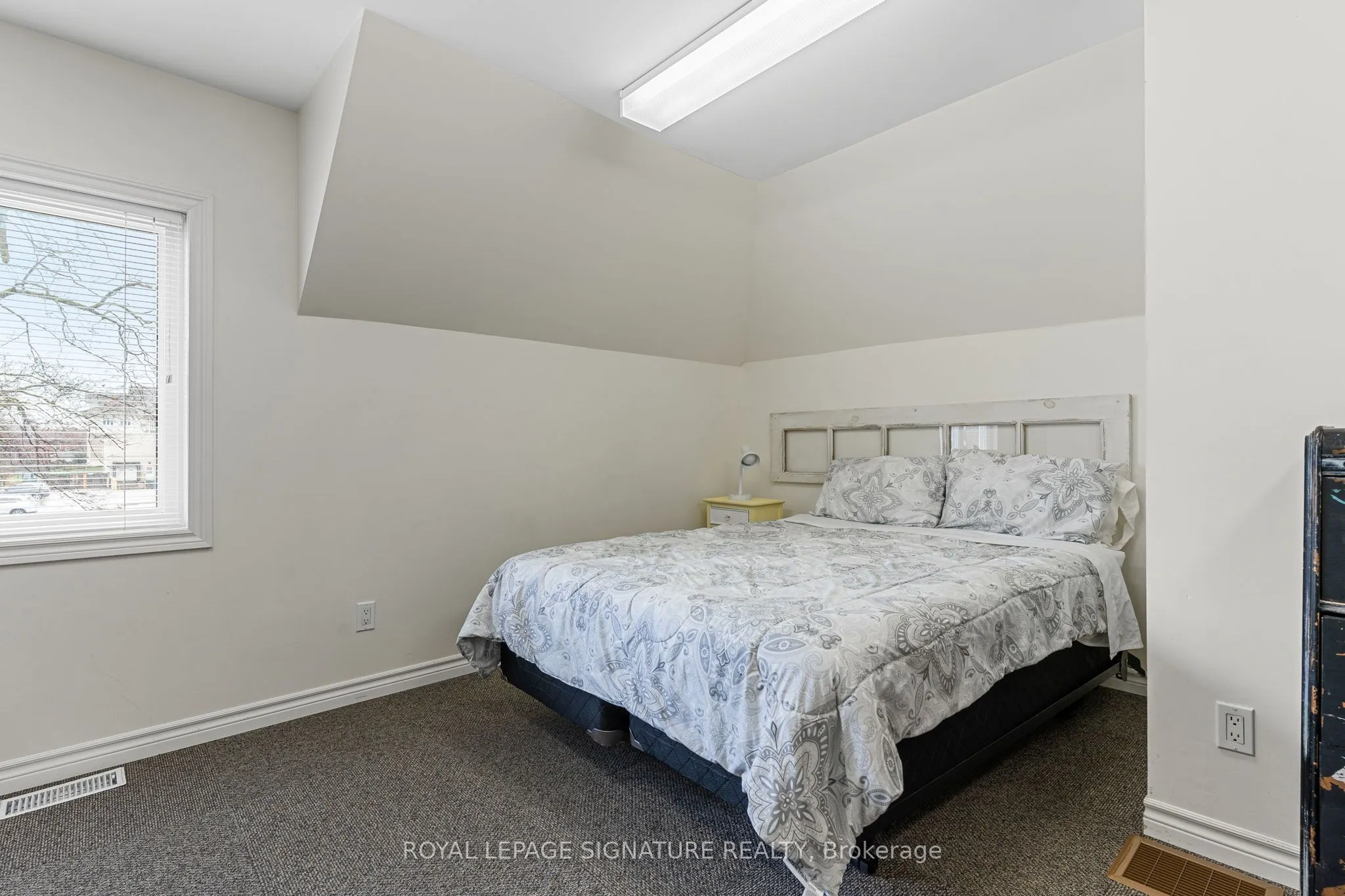 1000 1st Avenue W
