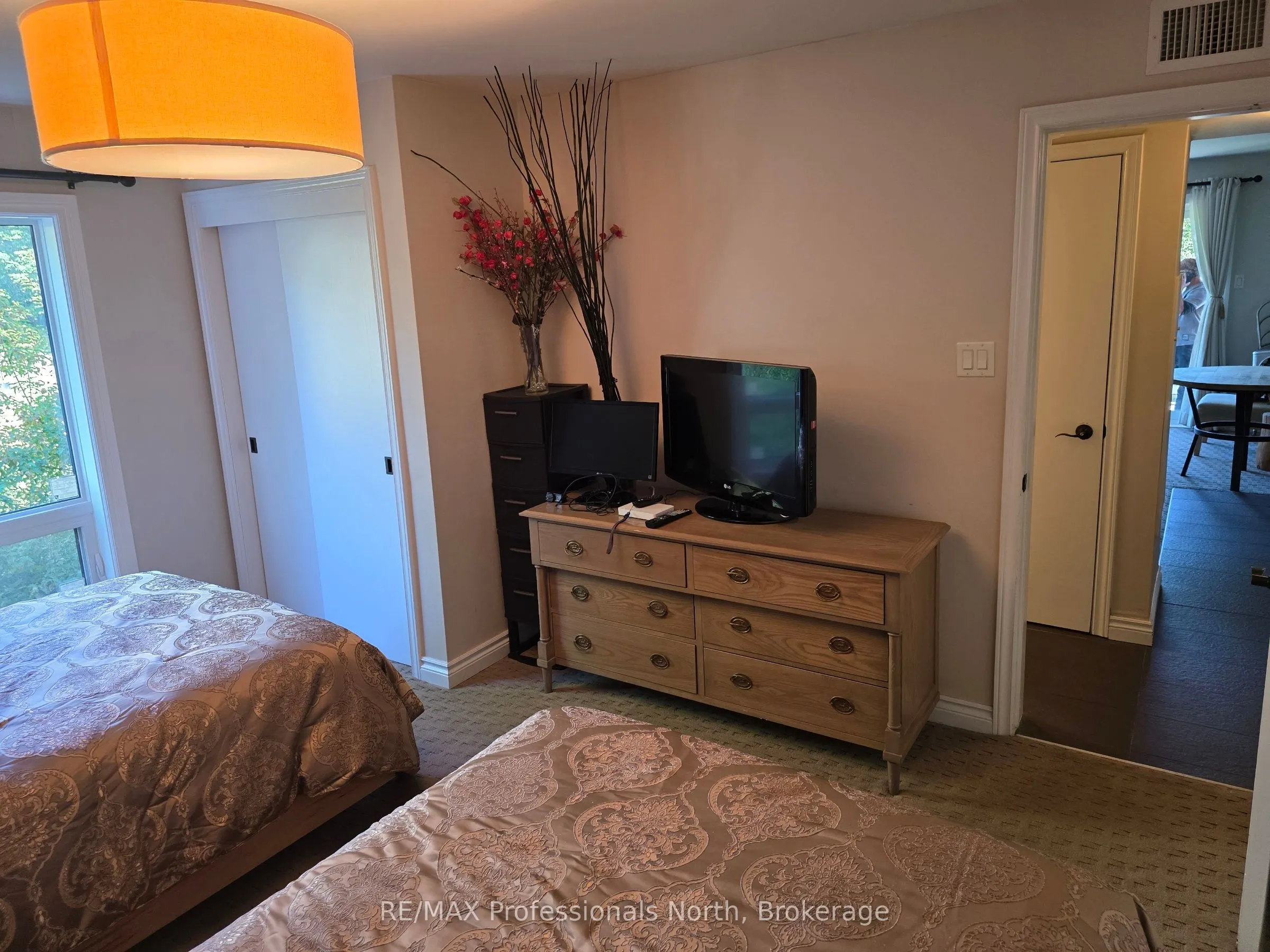 1235 Deerhurst Drive, #52-203