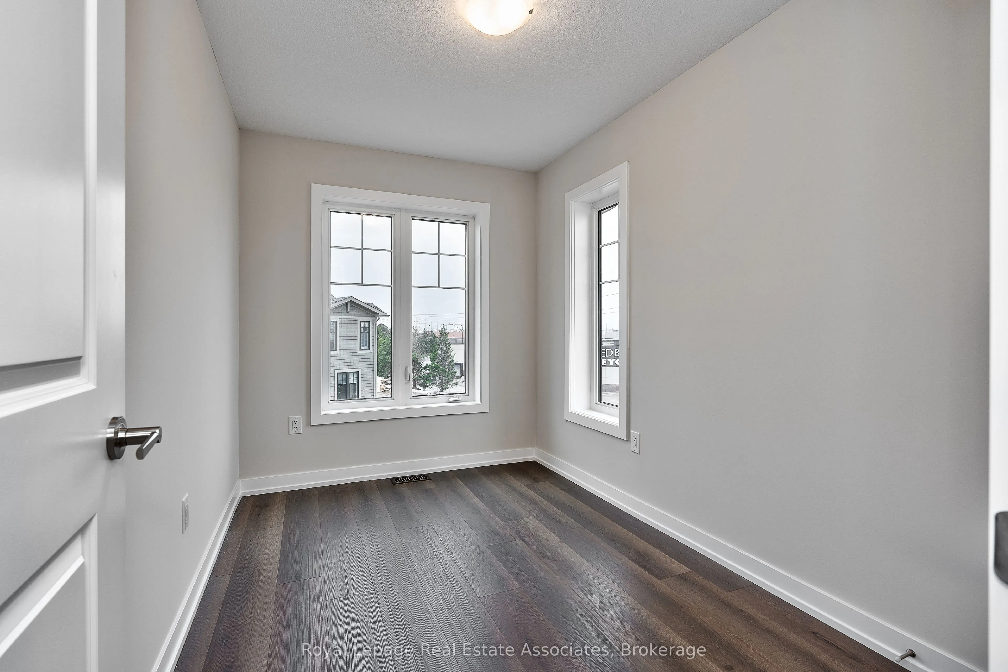 100 Hollywood Court, #29